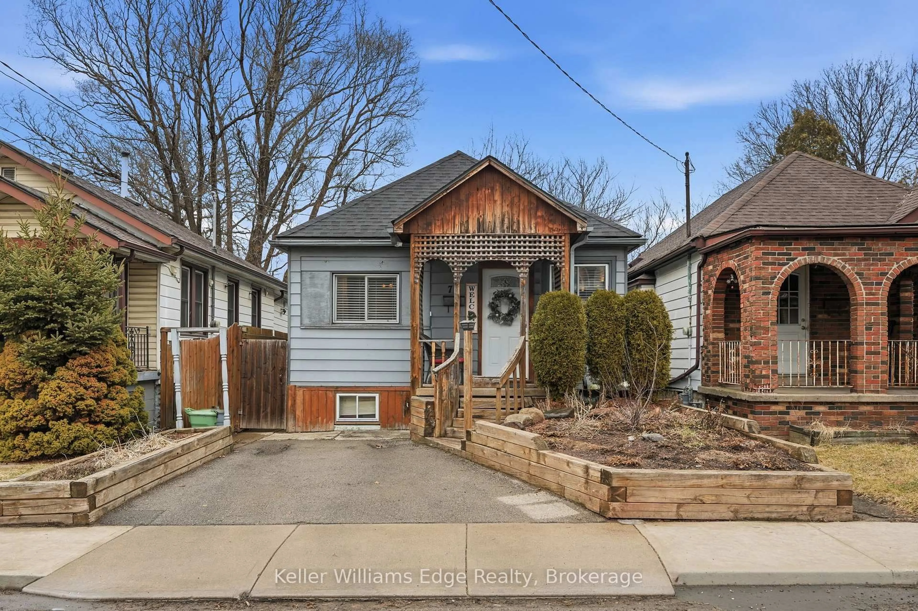 Home with brick exterior material, street for 75 Cambridge Ave, Hamilton Ontario L8H 1T7