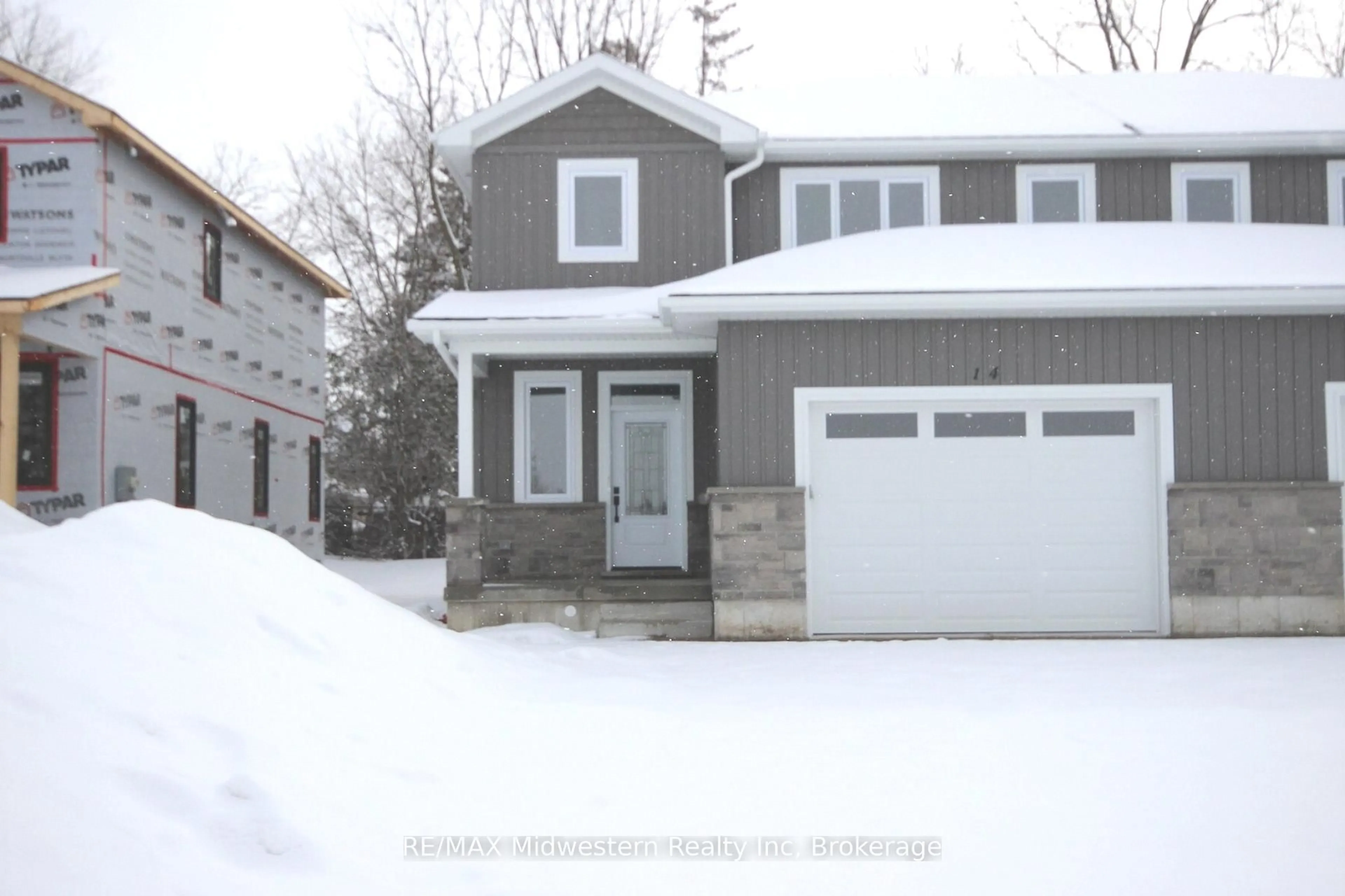 Unknown for 14 Roberts St, Huron East Ontario N0G 1B0