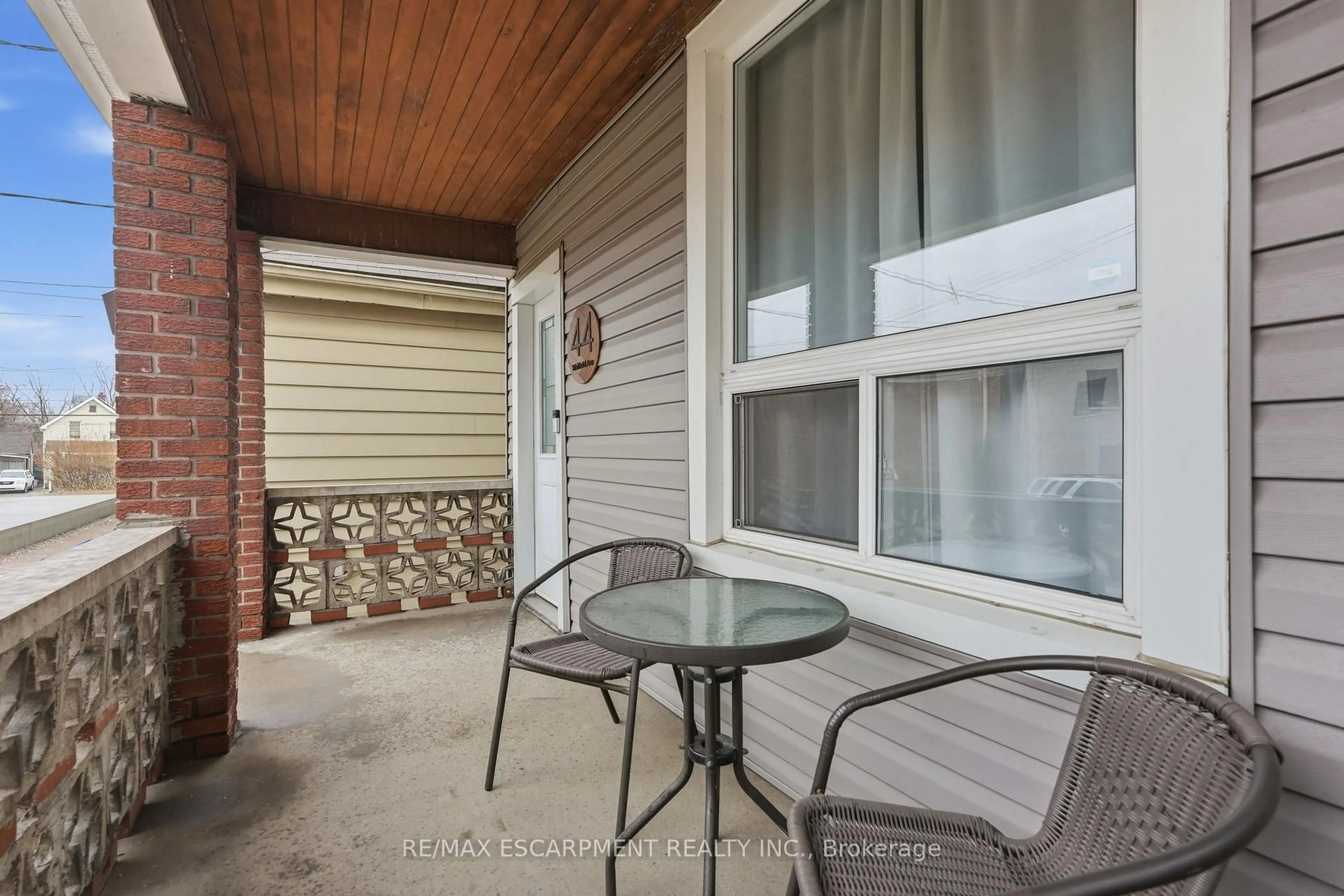 Patio, unknown for 44 Whitfield Ave, Hamilton Ontario L8L 4B6