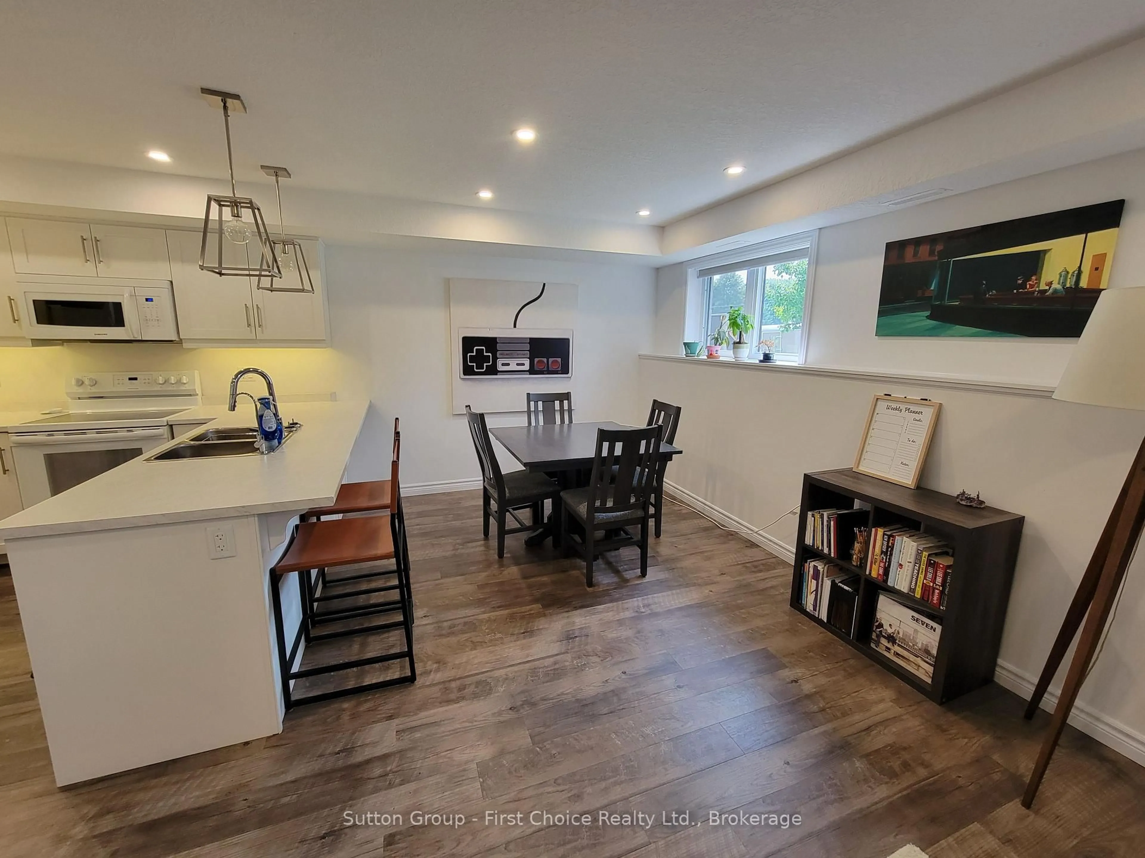 Open concept kitchen, unknown for 3205 Vivian Line 37 #5, Stratford Ontario N5A 0H8