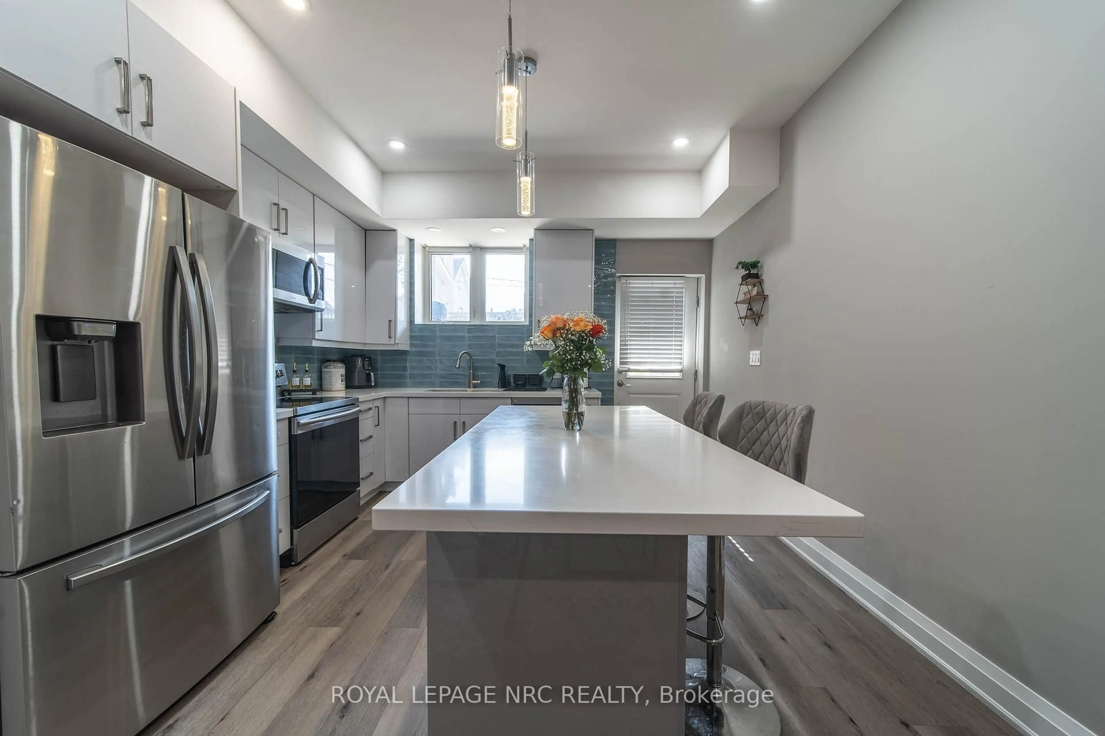 Open concept kitchen, unknown for 37A Ormonde Ave, St. Catharines Ontario L2M 5P1