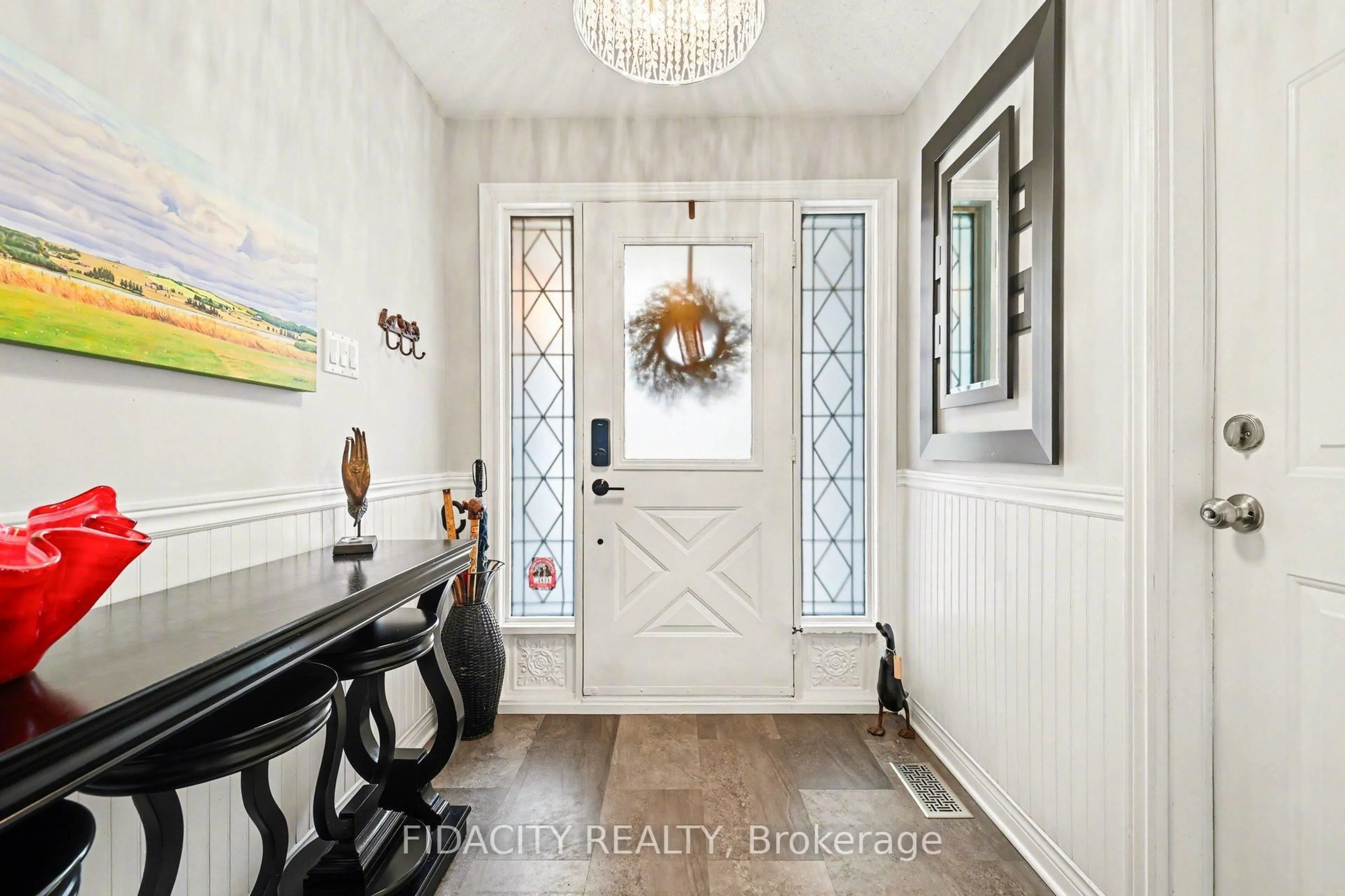 Indoor entryway for 78 Jarlan Terr, Kanata Ontario K2L 3K9