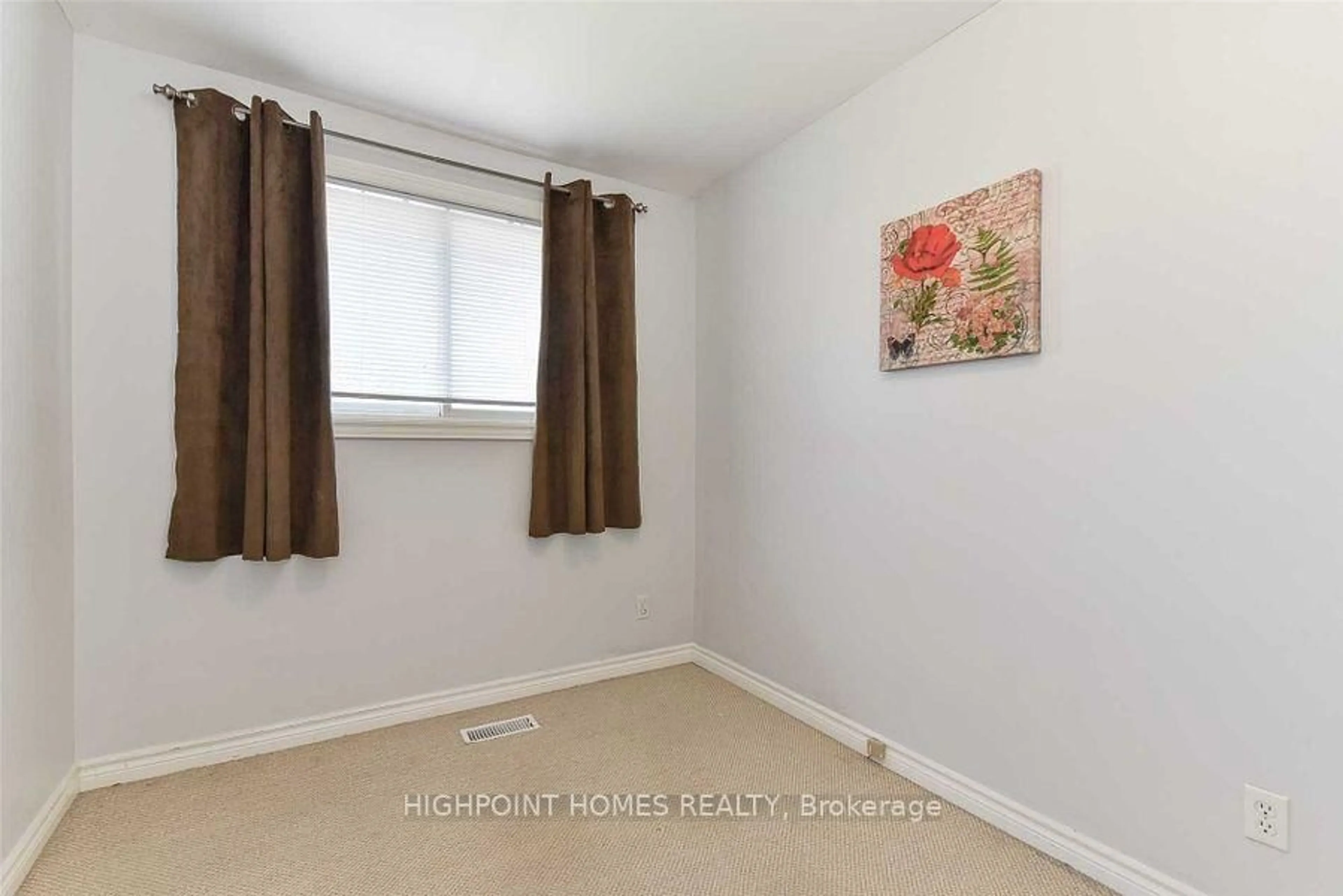 A pic of a room for 560 Glen Forrest Blvd, Waterloo Ontario N2L 4J2