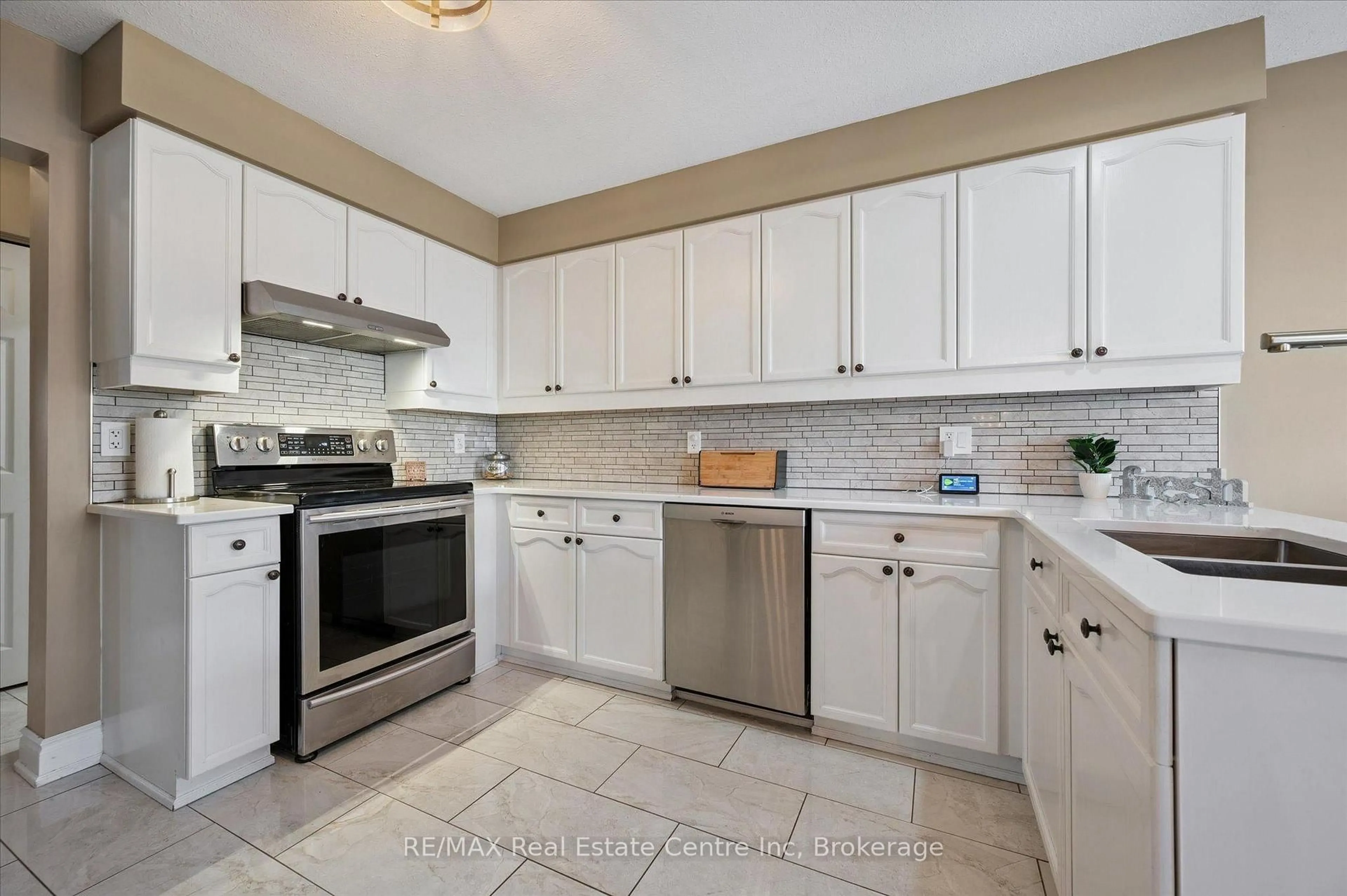 Standard kitchen, ceramic/tile floor for 98 CEDARVALE Ave, Guelph Ontario N1E 7K2