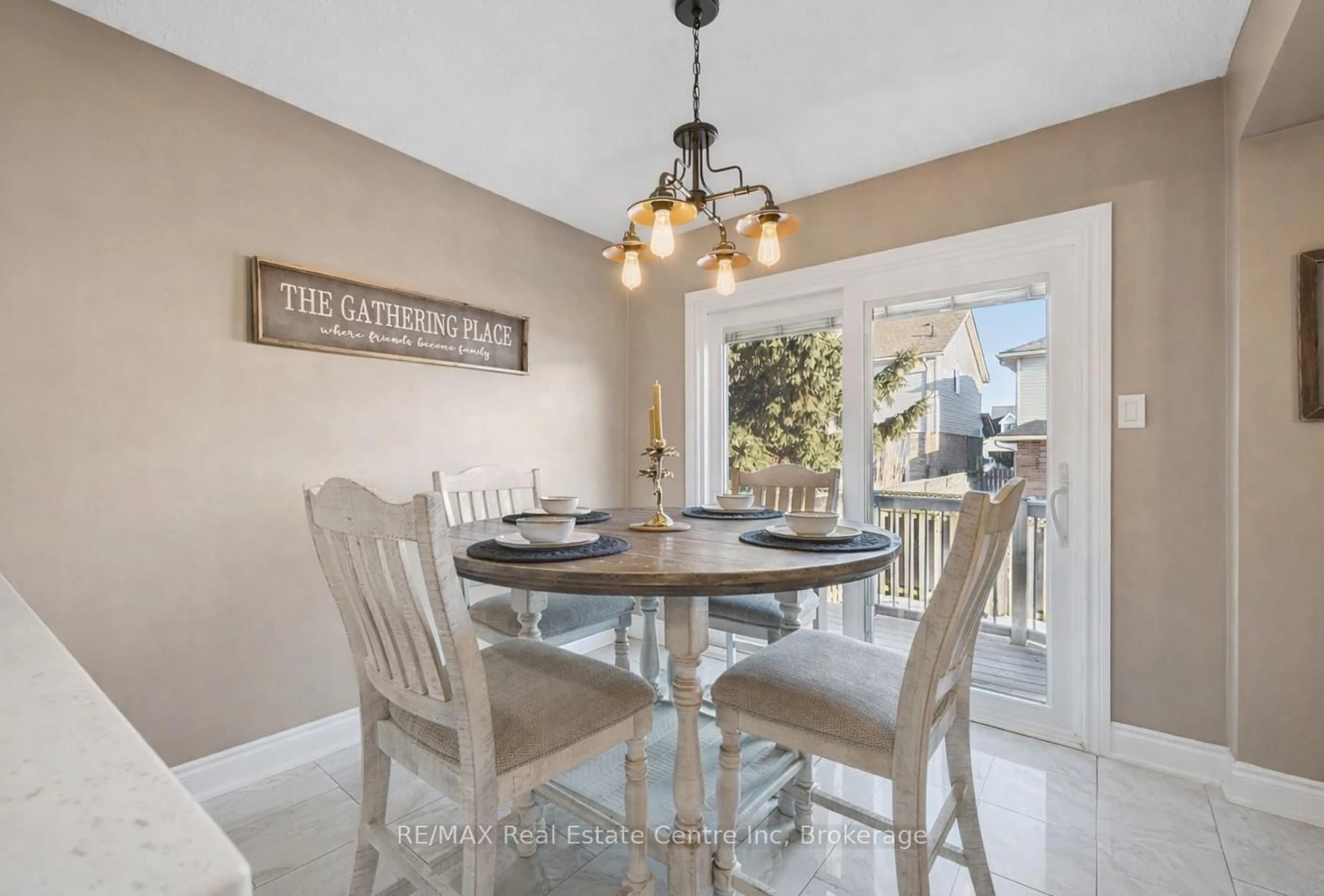 Dining room, ceramic/tile floor for 98 CEDARVALE Ave, Guelph Ontario N1E 7K2