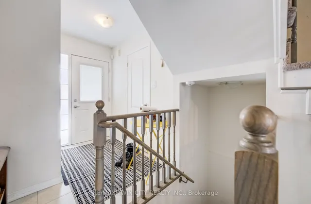 38 SINDEN Rd, Brantford 5