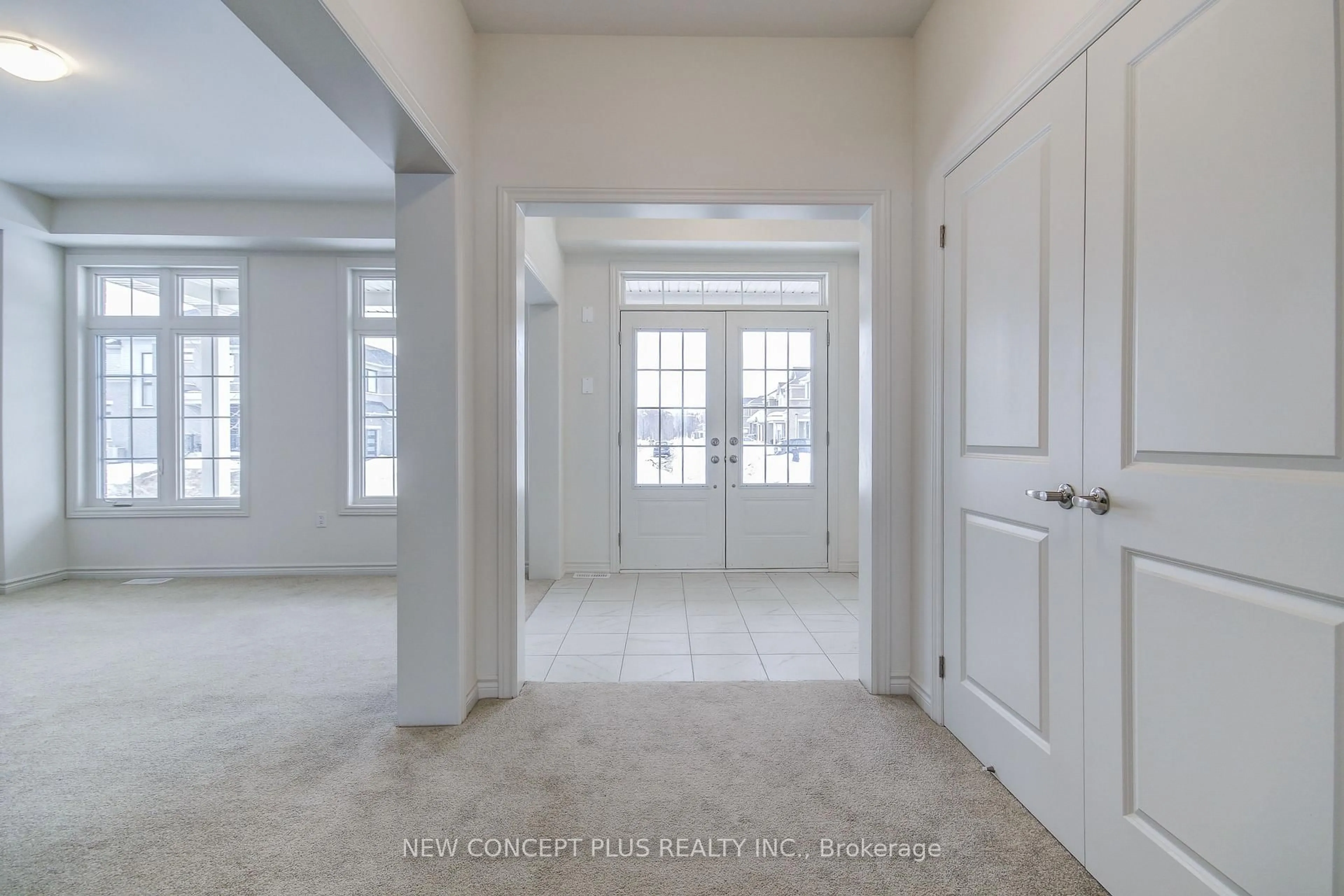 Indoor entryway for 220 Rea Dr, Centre Wellington Ontario N1M 0K1