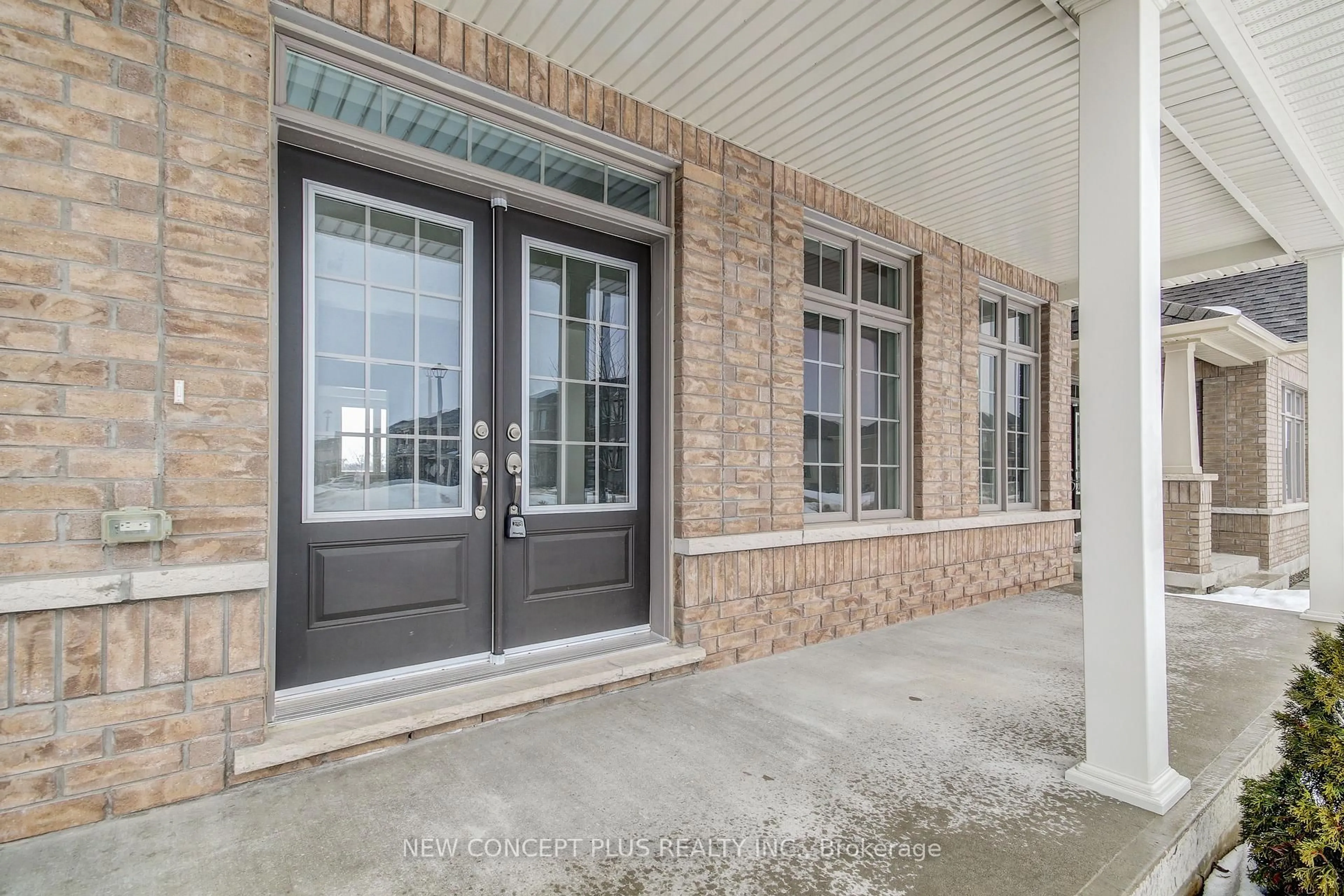 Indoor entryway for 220 Rea Dr, Centre Wellington Ontario N1M 0K1