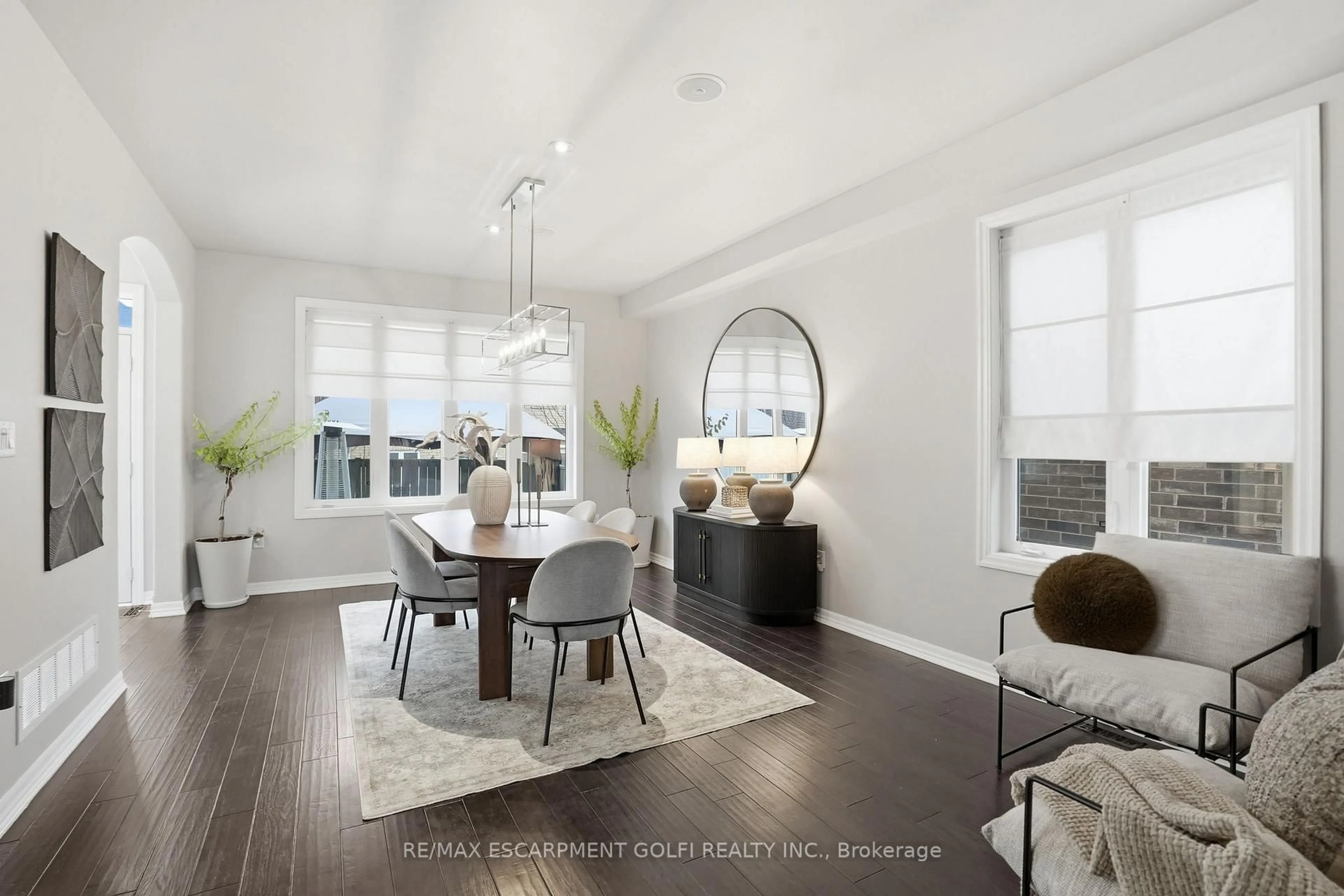 Dining room, unknown for 241 MONTREAL Circ, Hamilton Ontario L8E 0C6