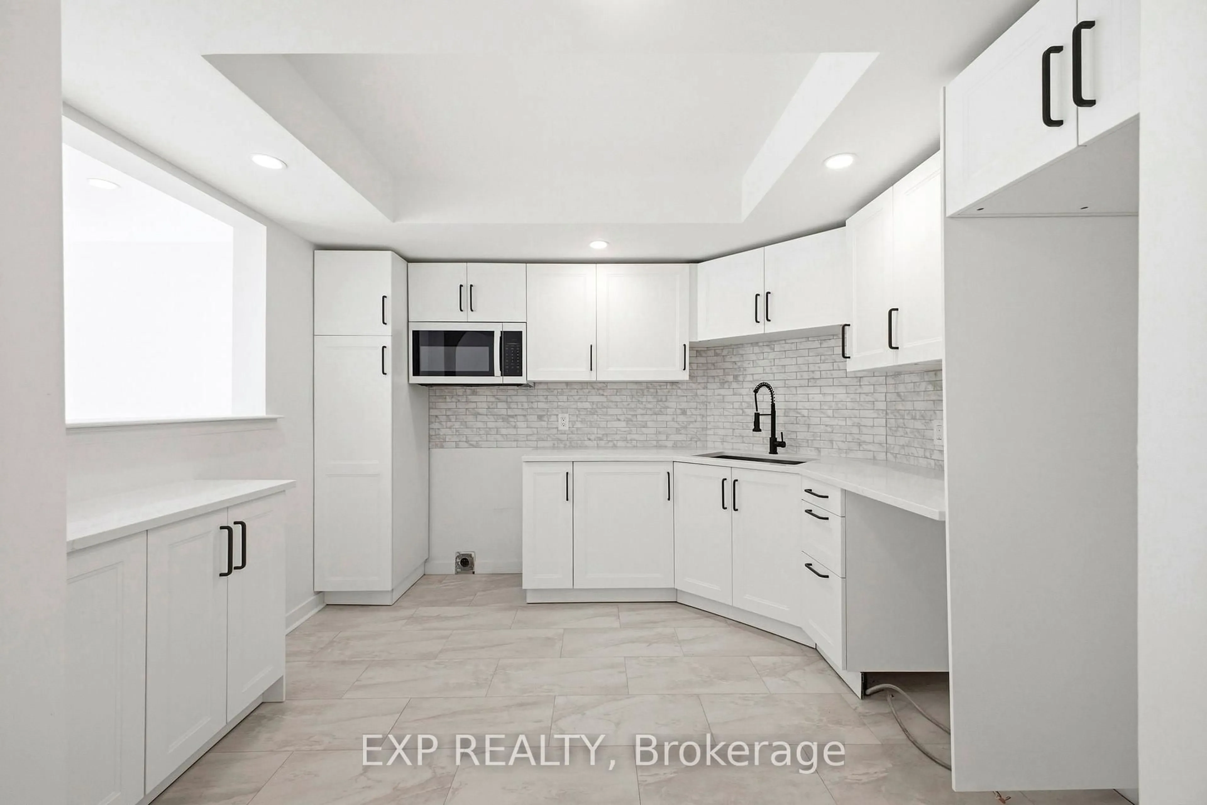 Unknown for 74 Shearer Cres, Kanata Ontario K2L 3N1