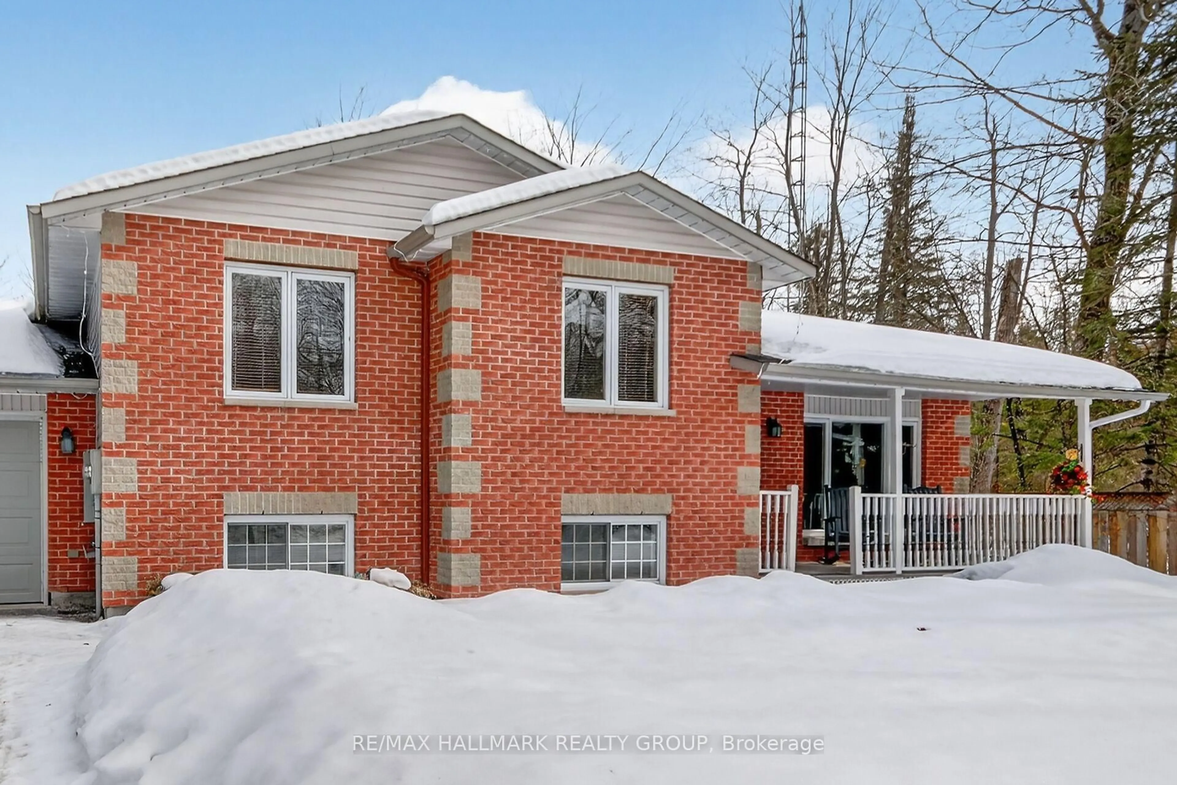 Home with brick exterior material, unknown for 129 Mockingbird Lane, Ashton Ontario K0A 1B0