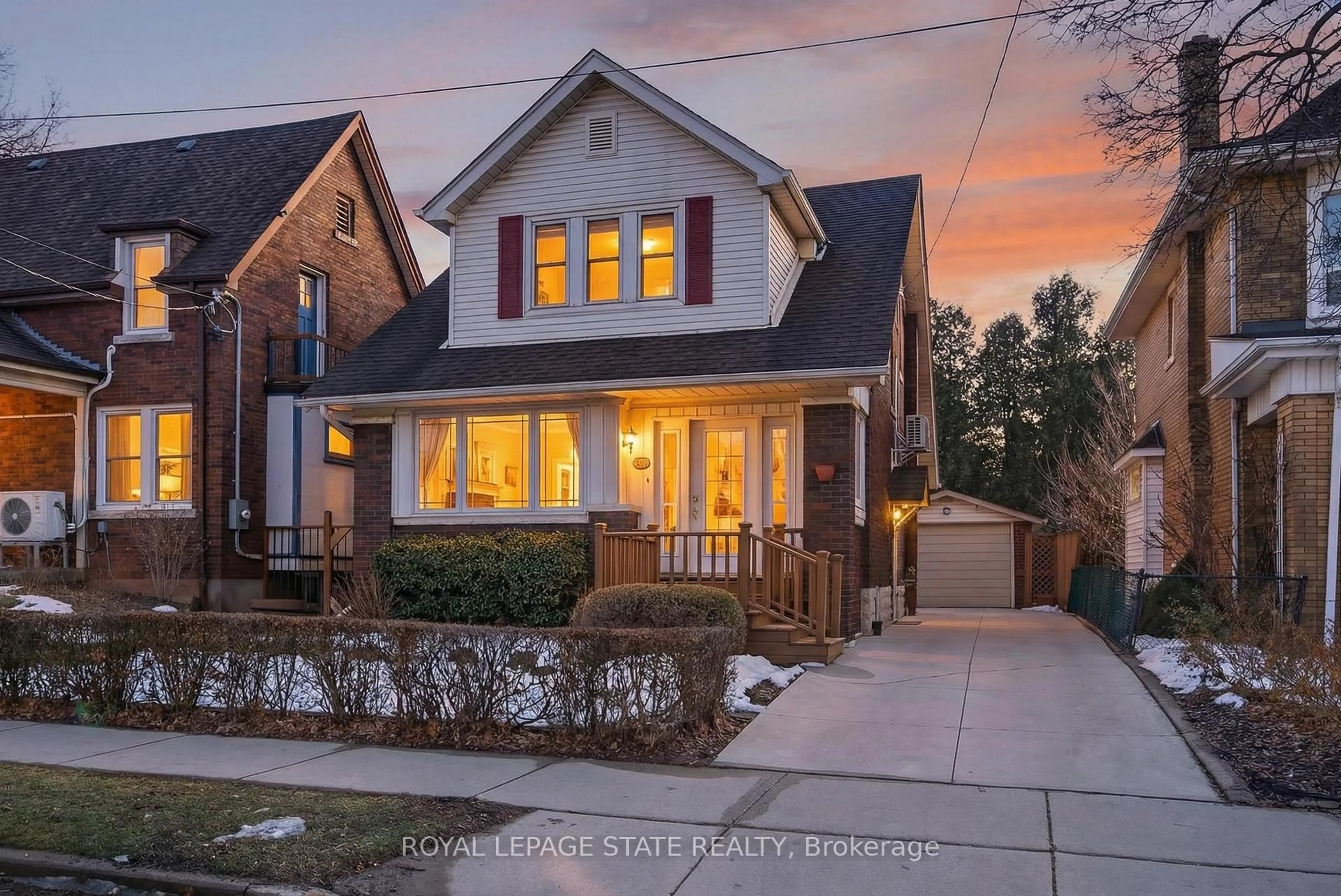 Home with brick exterior material, street for 436 Maple Ave, Hamilton Ontario L8M 2C5