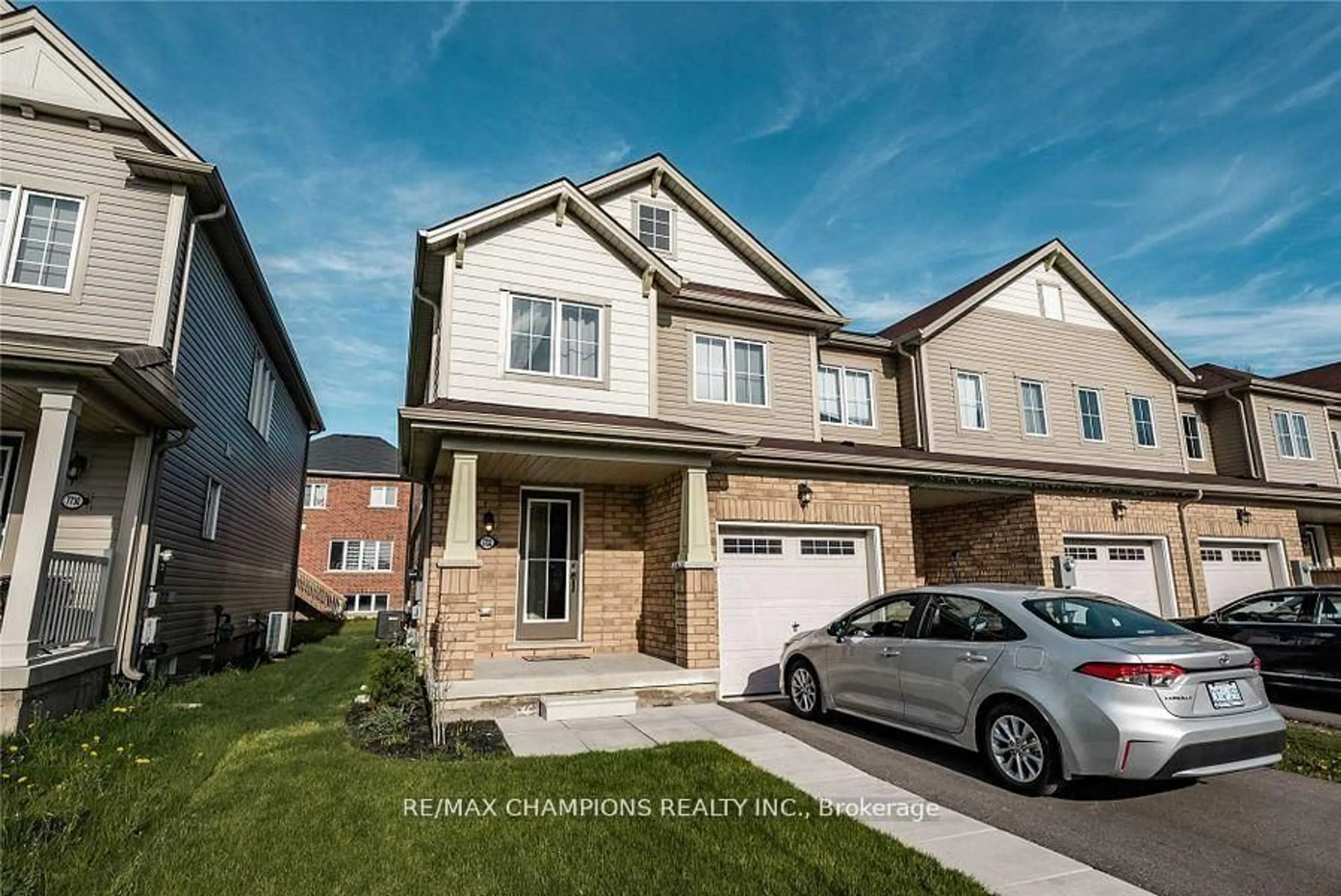 Home with brick exterior material, street for 7732 White Pine Cres, Niagara Falls Ontario L2H 3R5