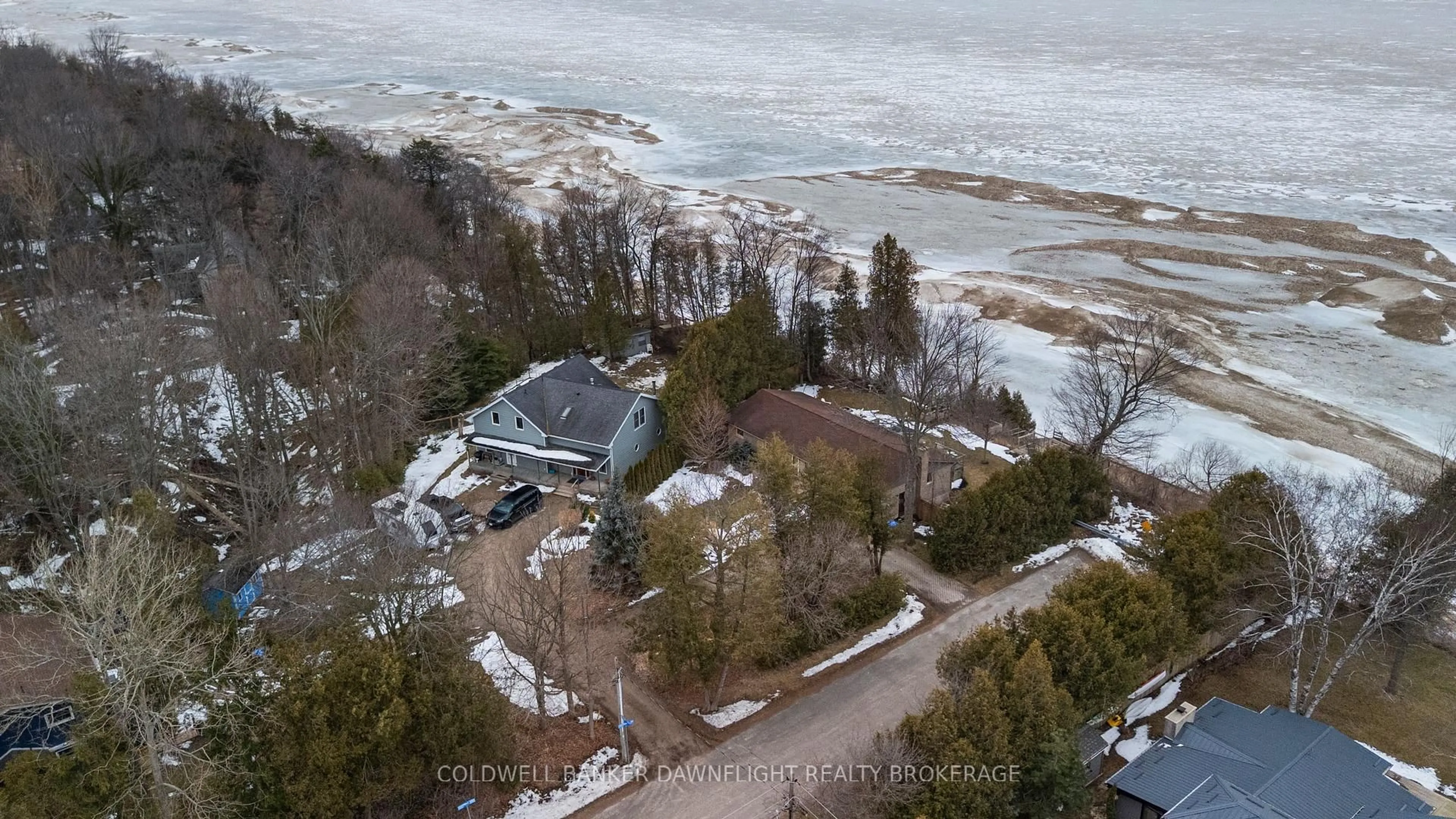 A pic from outside/outdoor area/front of a property/back of a property/a pic from drone, water/lake/river/ocean view for 74399 Cardinal Crt, Bluewater Ontario N0M 1G0