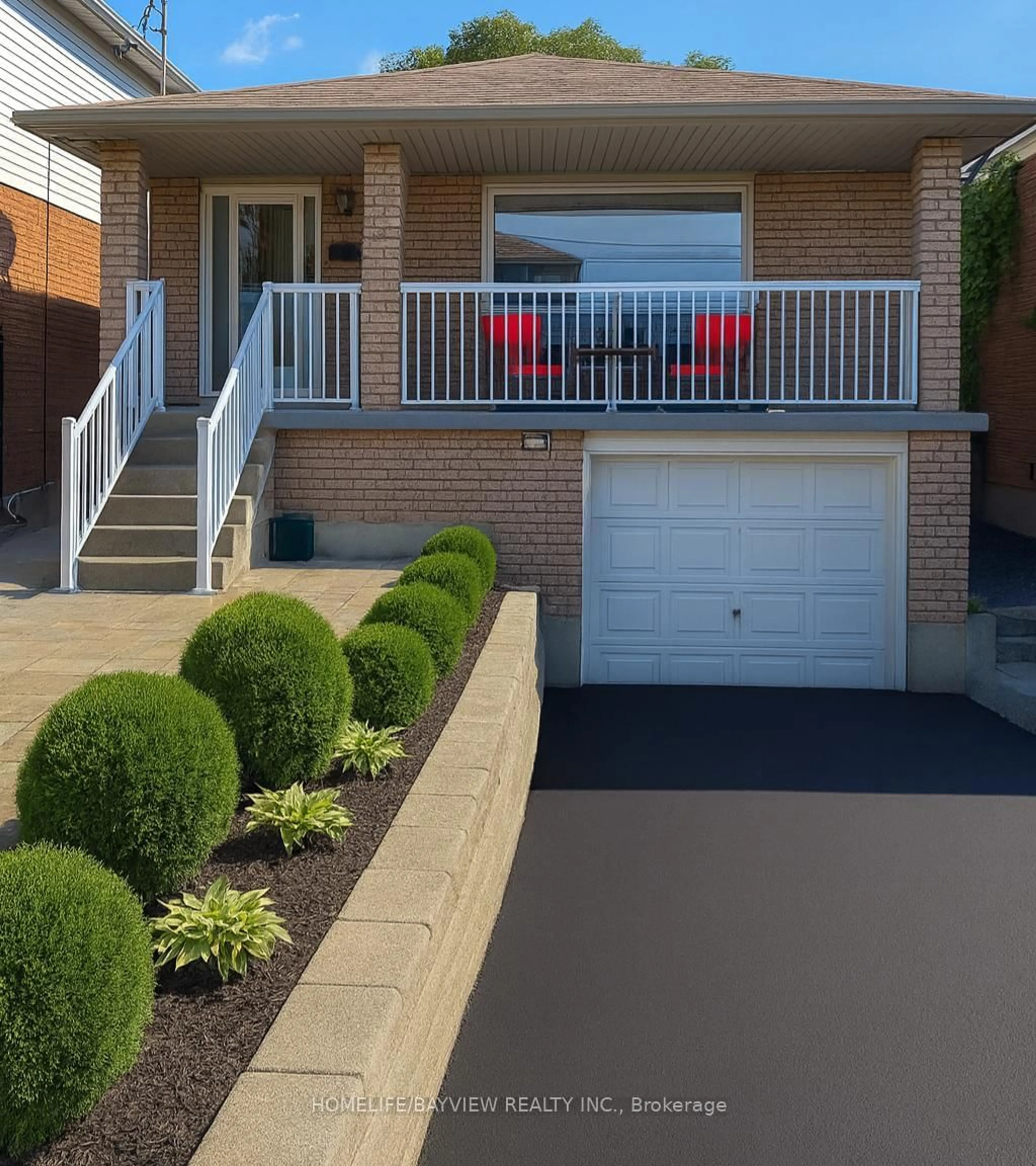 Home with vinyl exterior material, street for 128 Cathcart St, Hamilton Ontario L8L 5A2