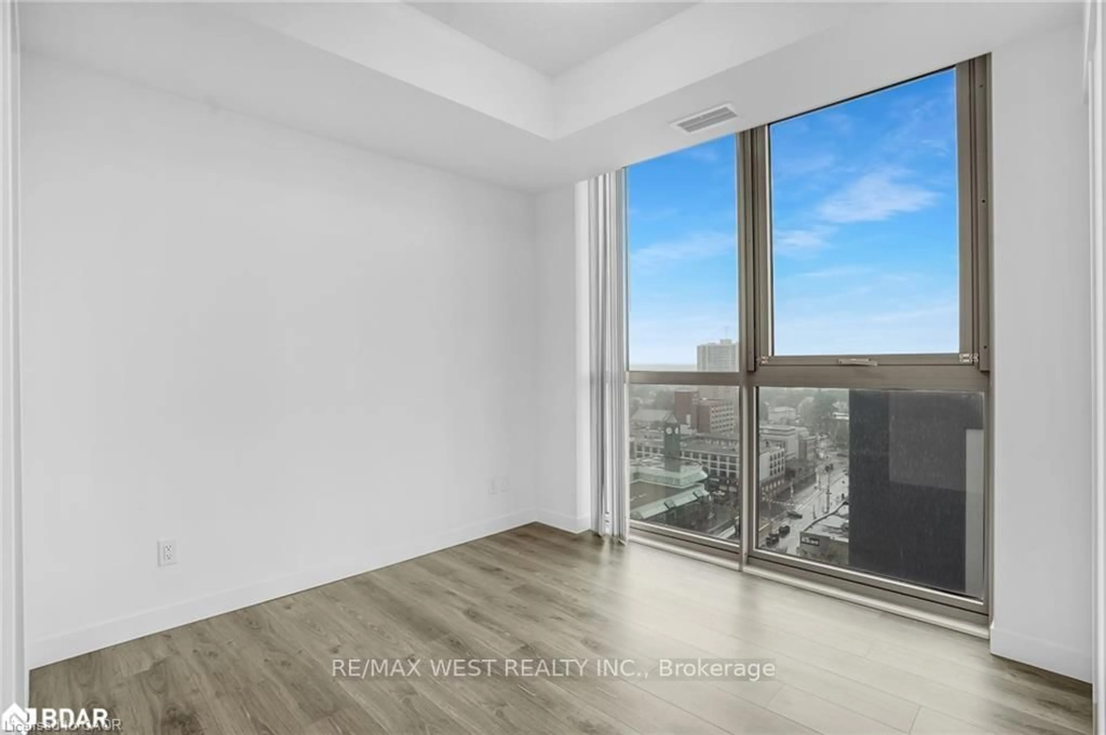 A pic of a room for 60 Frederick St #1409, Kitchener Ontario N2H 0C7