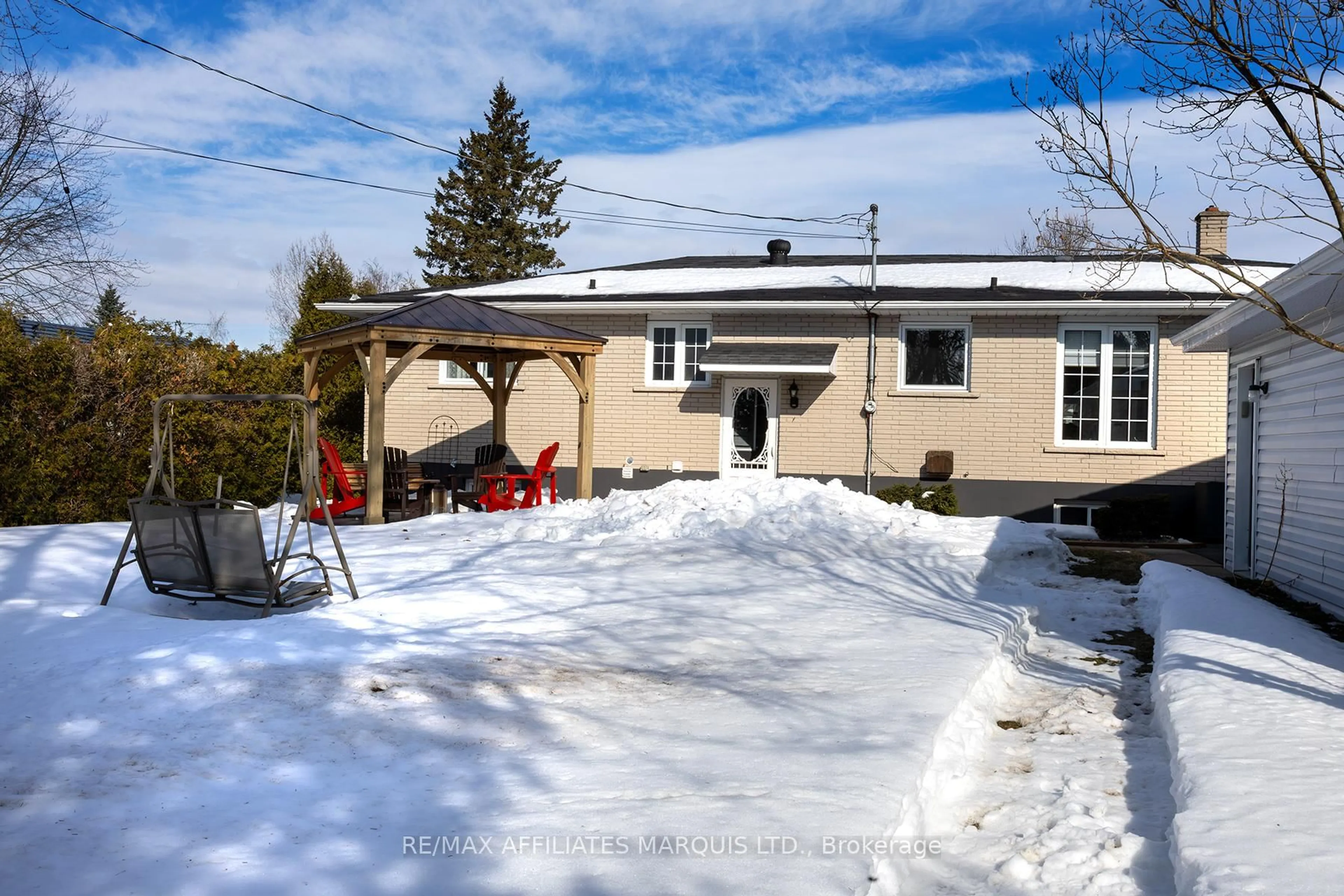 A pic from outside/outdoor area/front of a property/back of a property/a pic from drone, street for 22 Pine St, South Stormont Ontario K0C 1M0