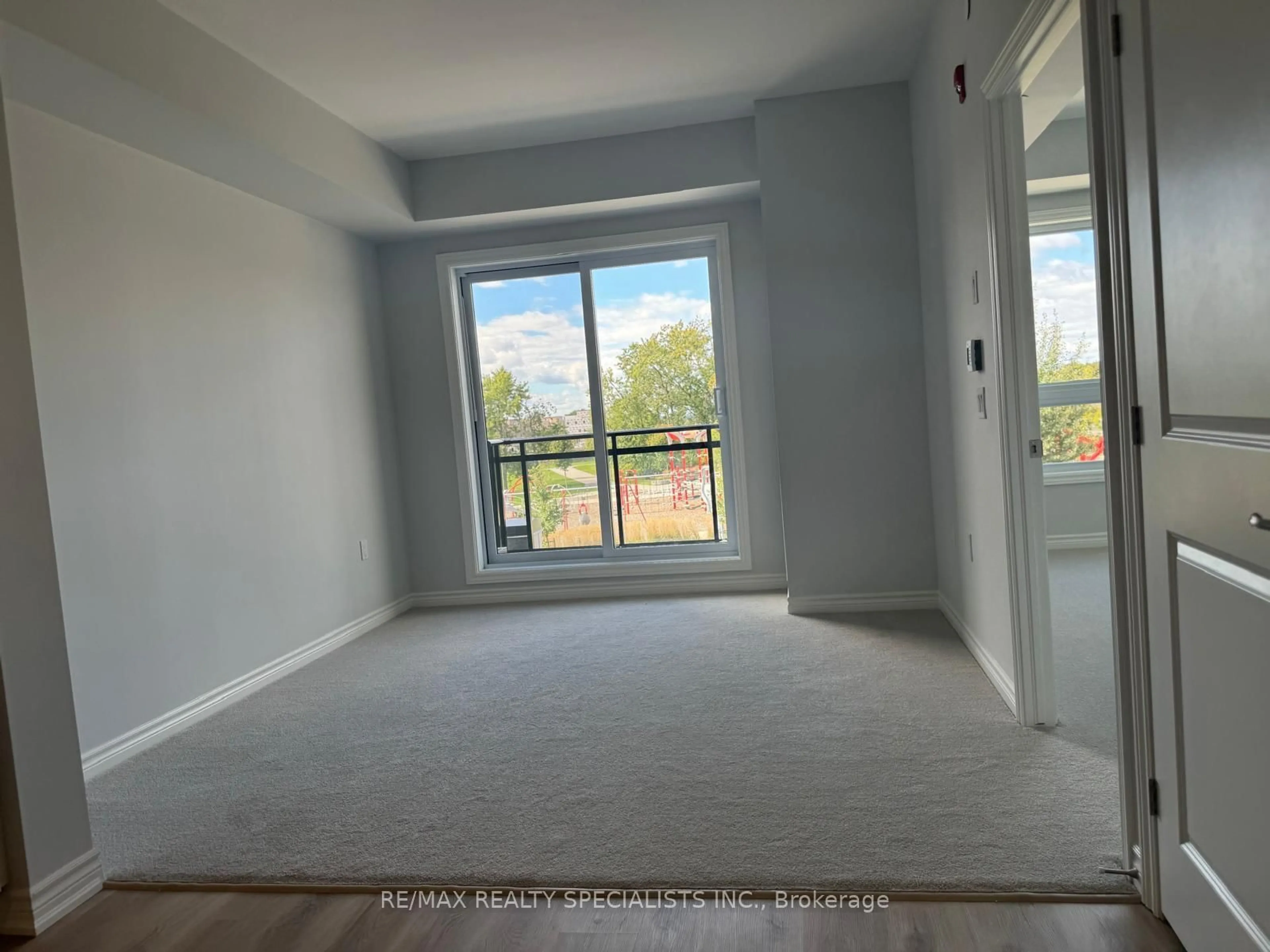 A pic of a room for 397 Codds Rd #203, Ottawa Ontario K1K 2G8