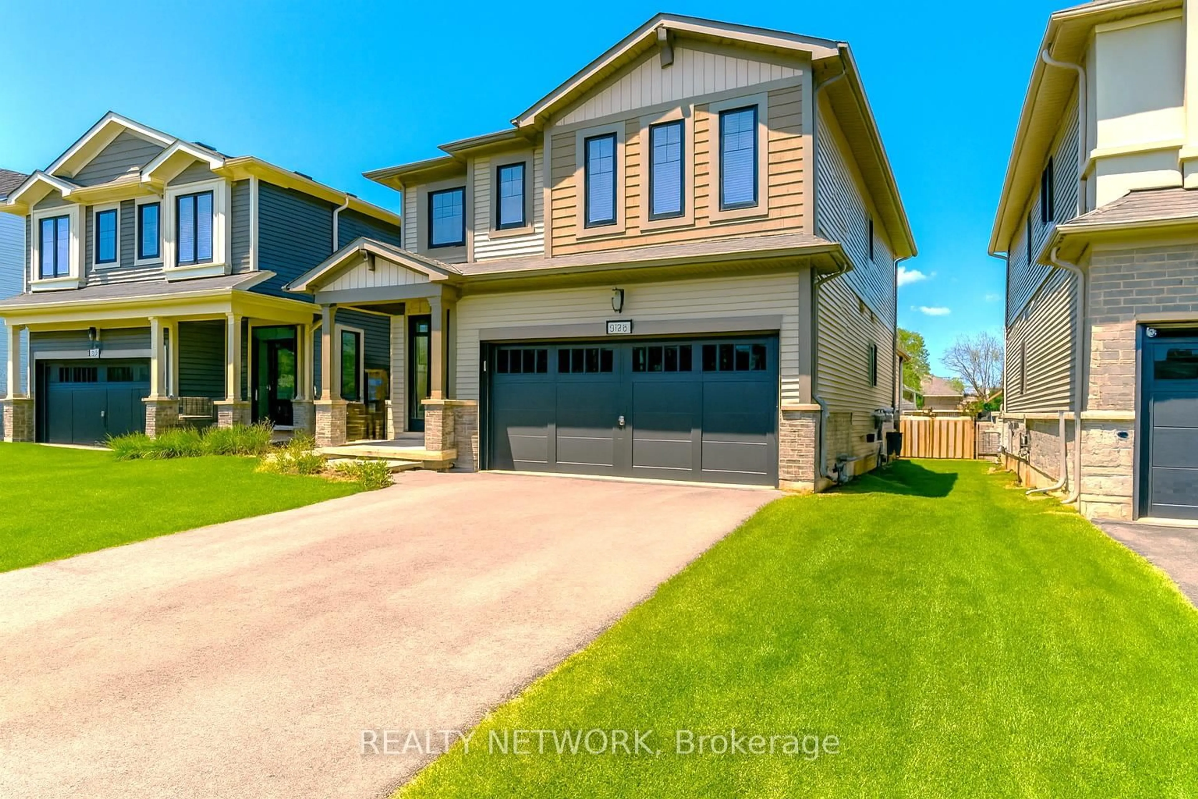 Home with vinyl exterior material, street for 107 Starfire Cres, Hamilton Ontario L8E 0K9