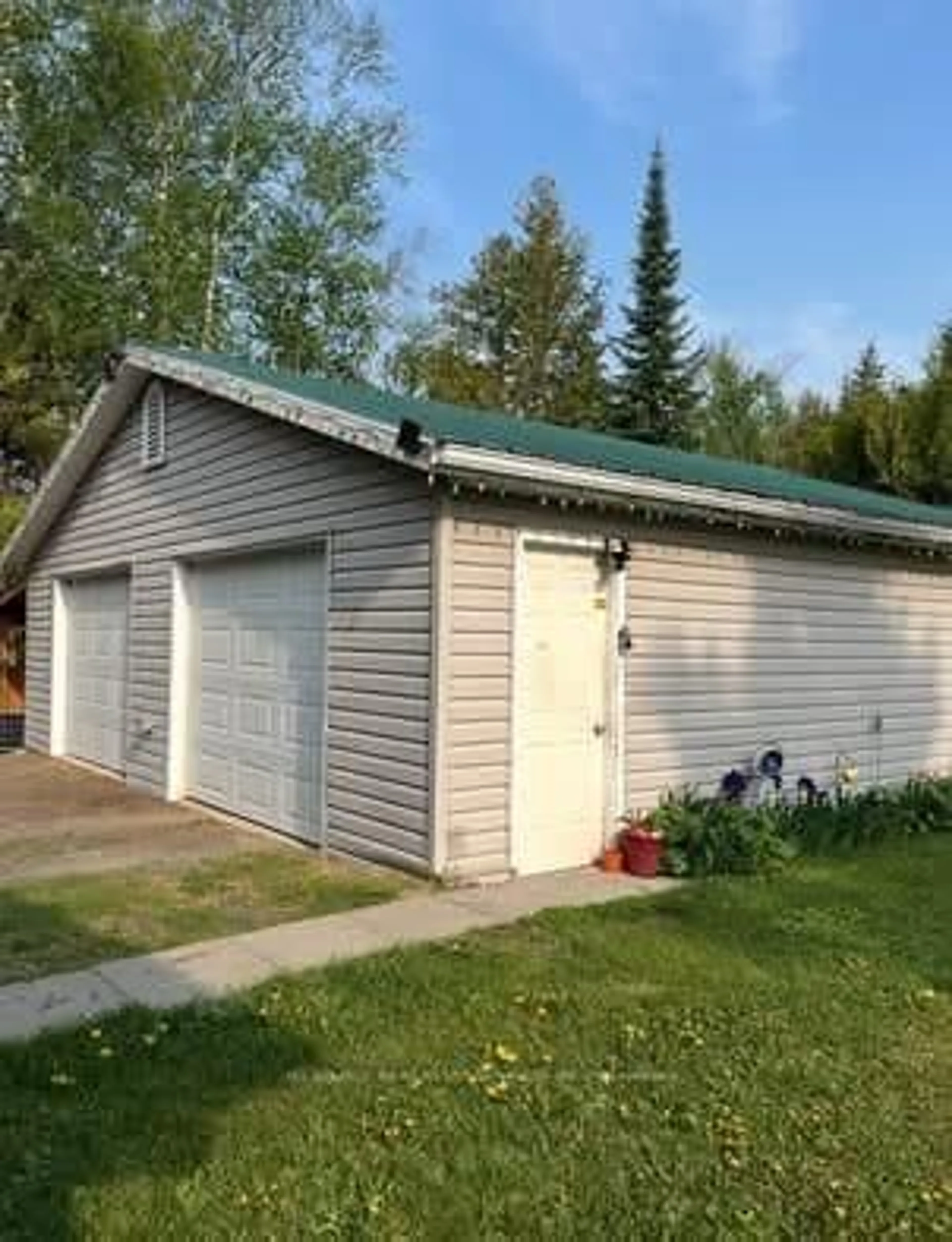 Shed for 291 Bernier Beach Blvd, Sioux Lookout Ontario P0V 1X0