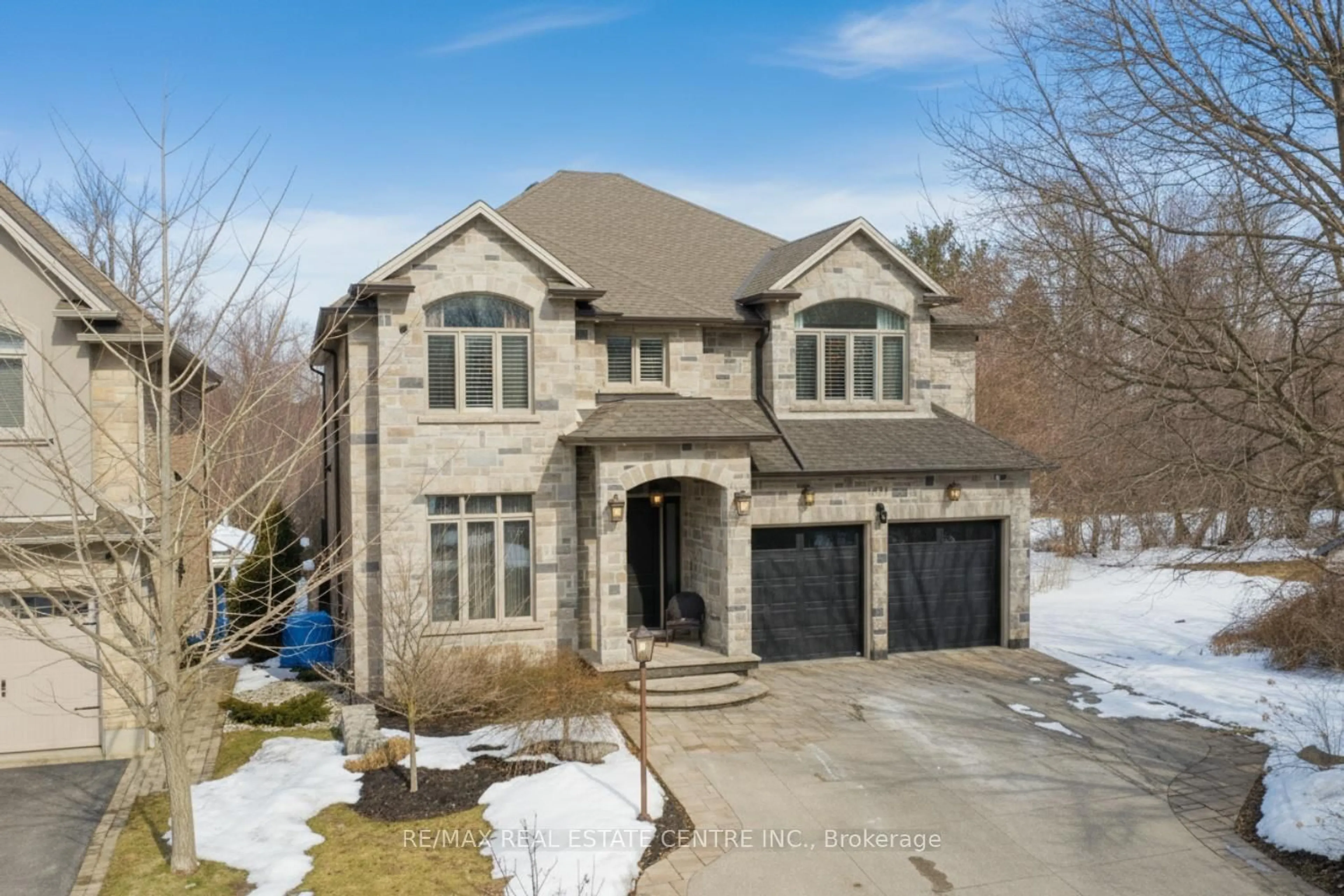 Home with brick exterior material, street for 211 Tollgate Dr, Hamilton Ontario L9G 5C8
