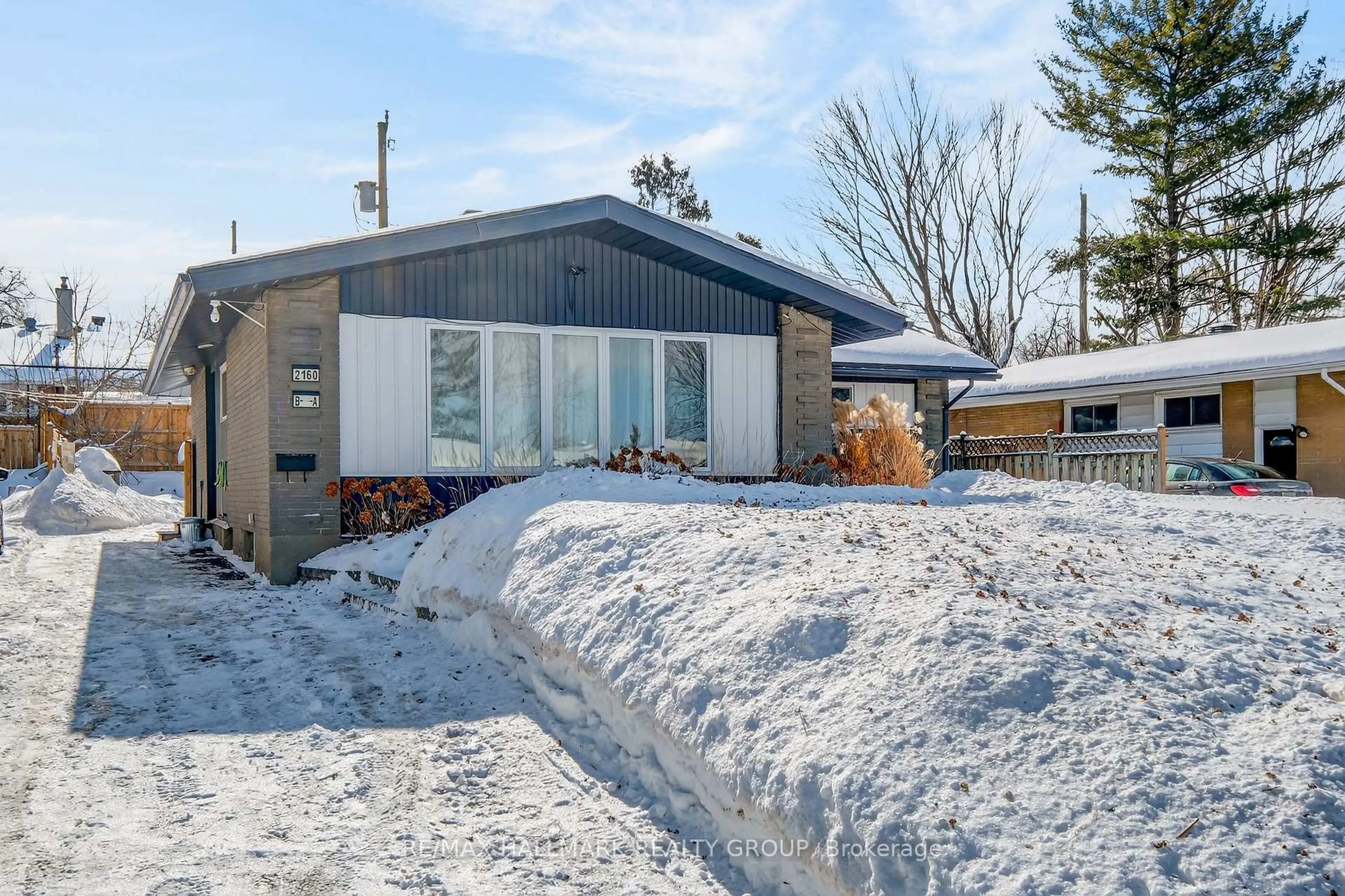 Unknown for 2160 Lambeth Walk, Ottawa Ontario K2C 1G1