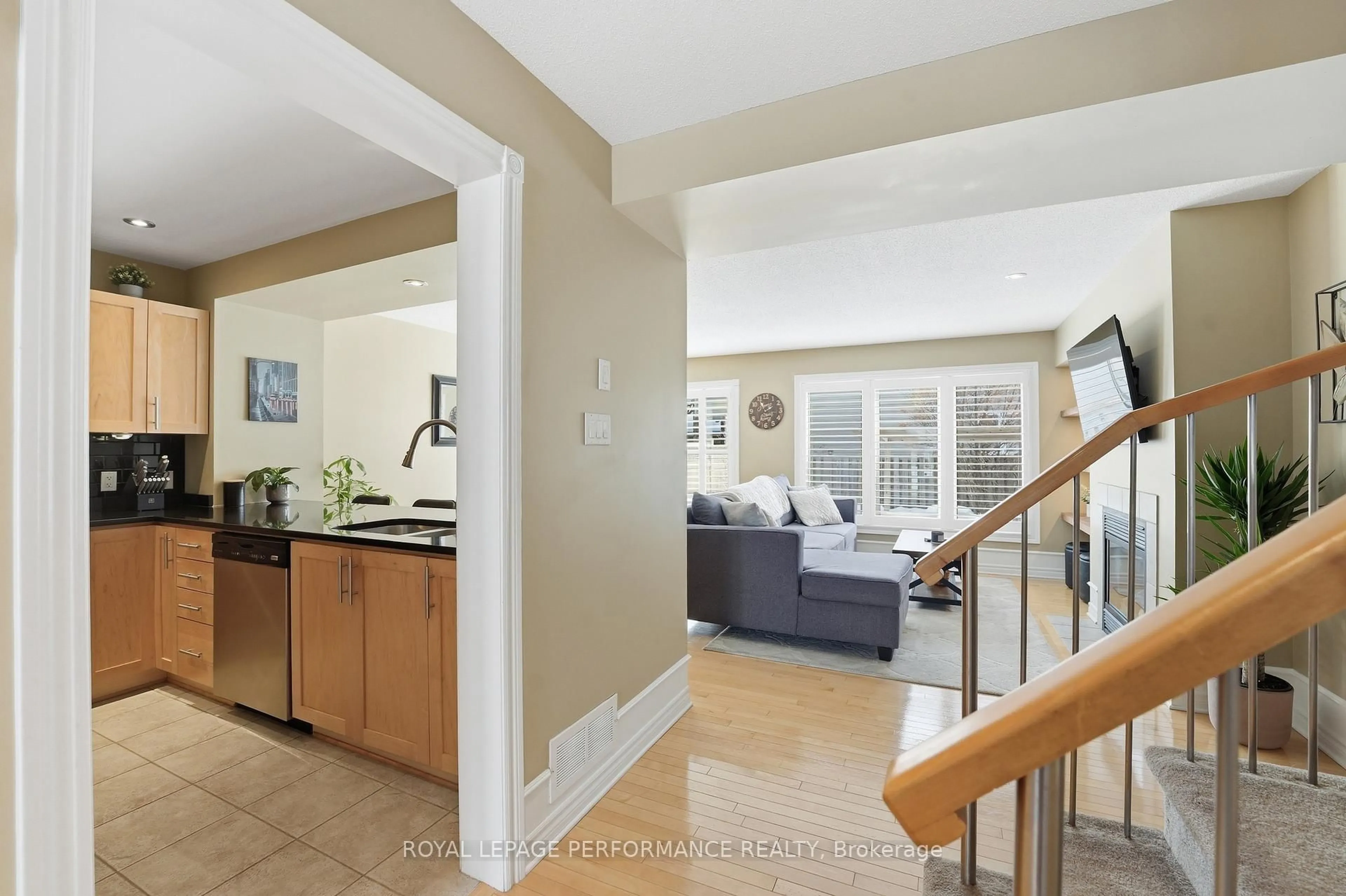 Unknown for 808 Scala Ave, Ottawa Ontario K4A 4X2