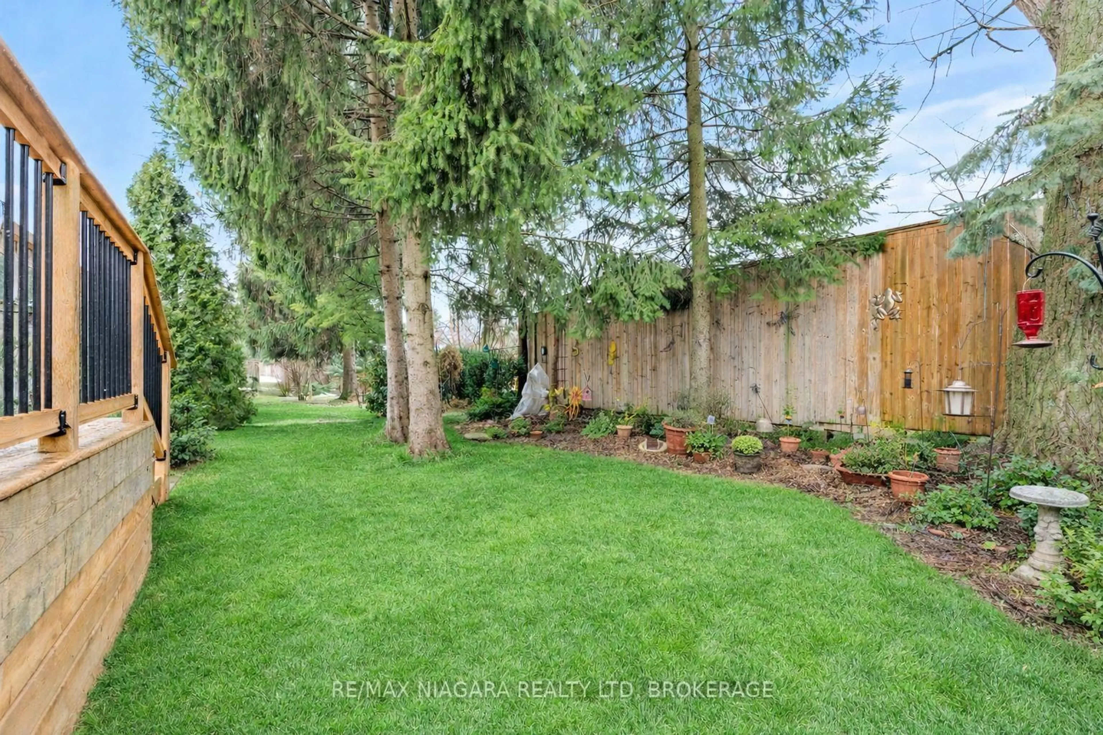 Patio, forest/trees view for 3241 MONTROSE Rd #10, Niagara Falls Ontario L2H 3L3