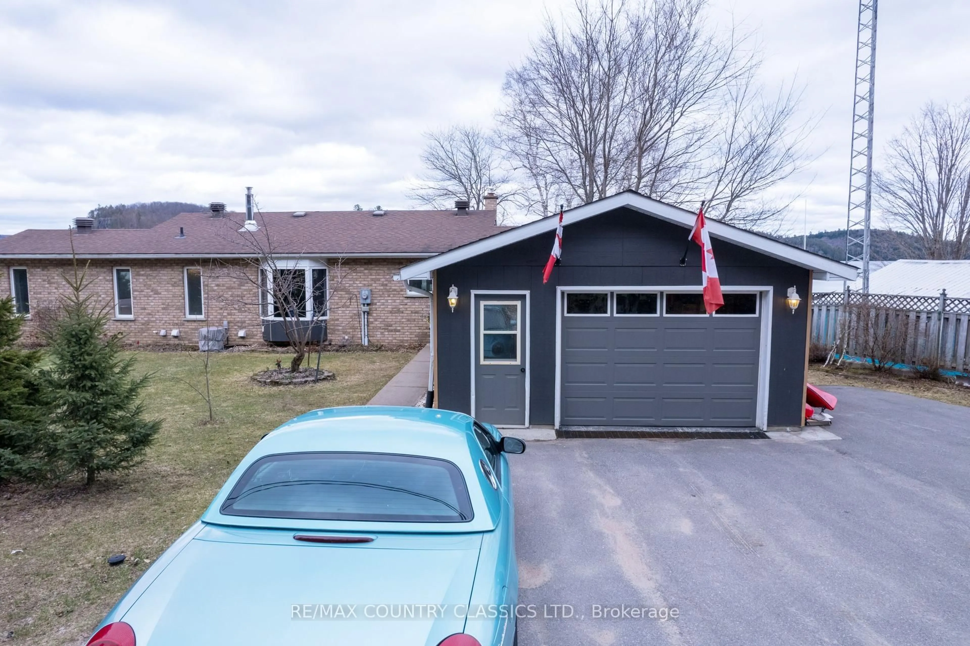 A pic from outside/outdoor area/front of a property/back of a property/a pic from drone, street for 1787 North Baptiste Lake Rd, Maynooth Ontario K0L 2S0