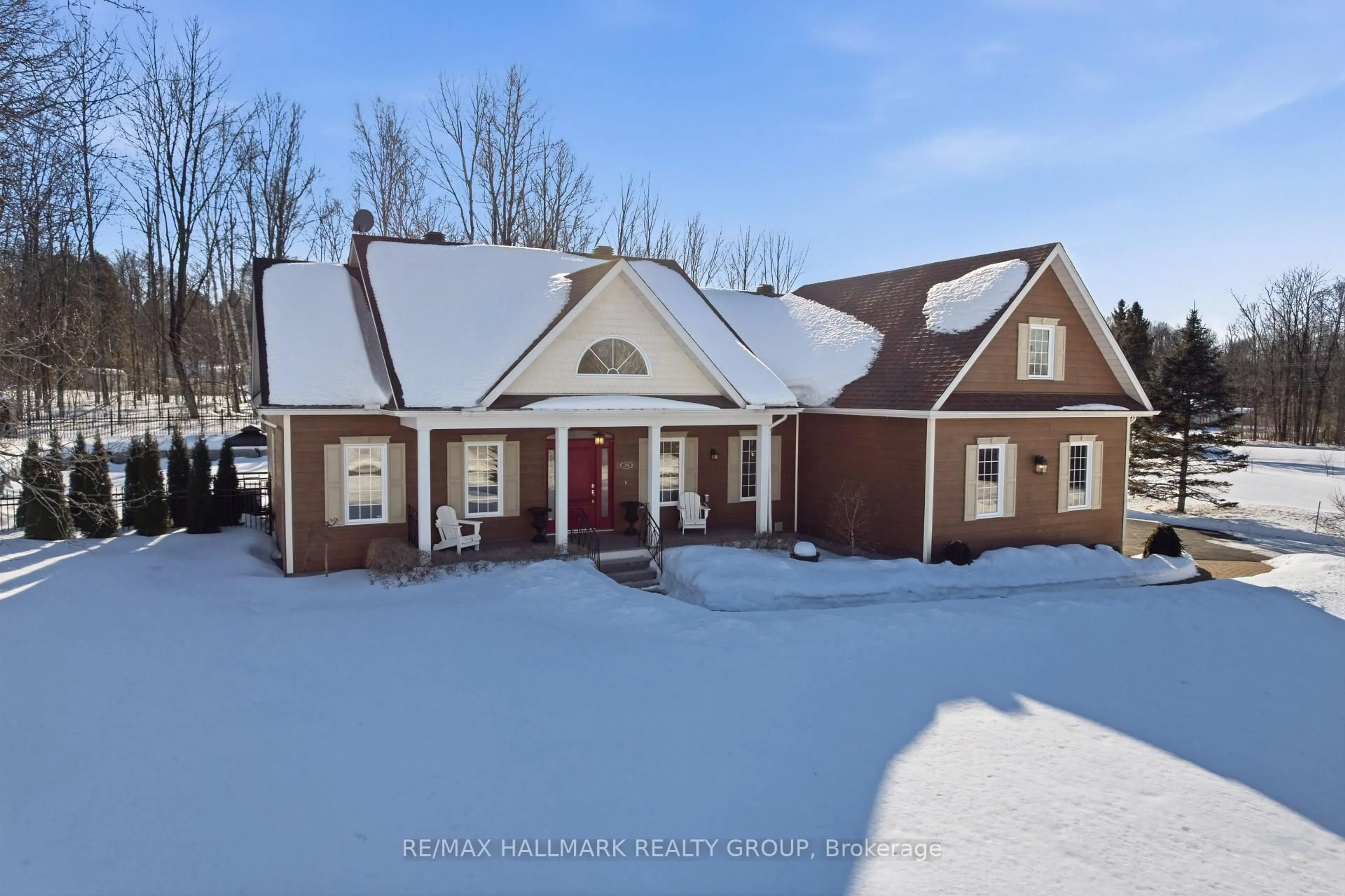 A pic from outside/outdoor area/front of a property/back of a property/a pic from drone, unknown for 24 RADSTOCK Lane, Champlain Ontario K6A 2R2