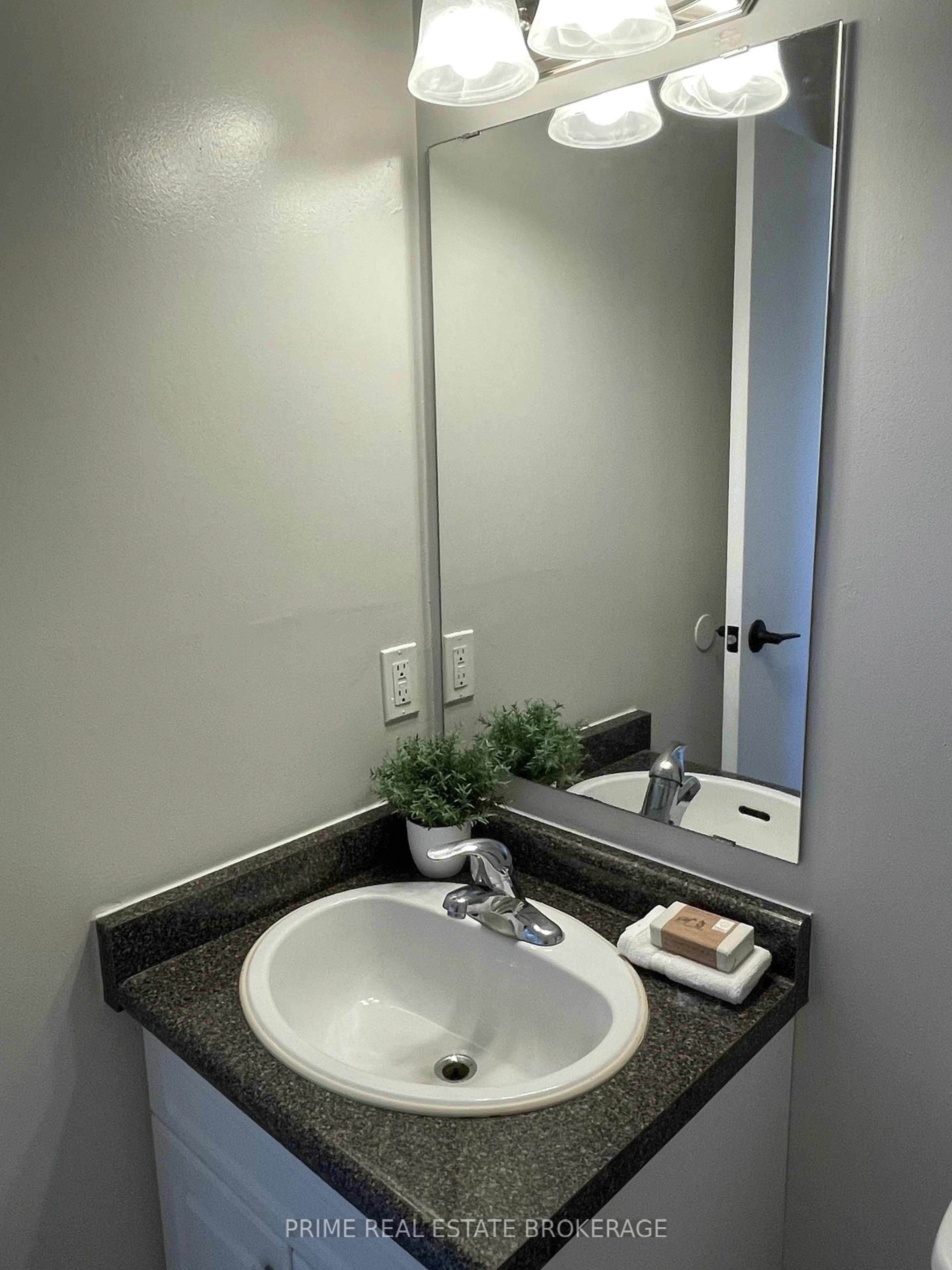 Standard bathroom, unknown for 35 Waterman Ave #58, London South Ontario N6C 5T8