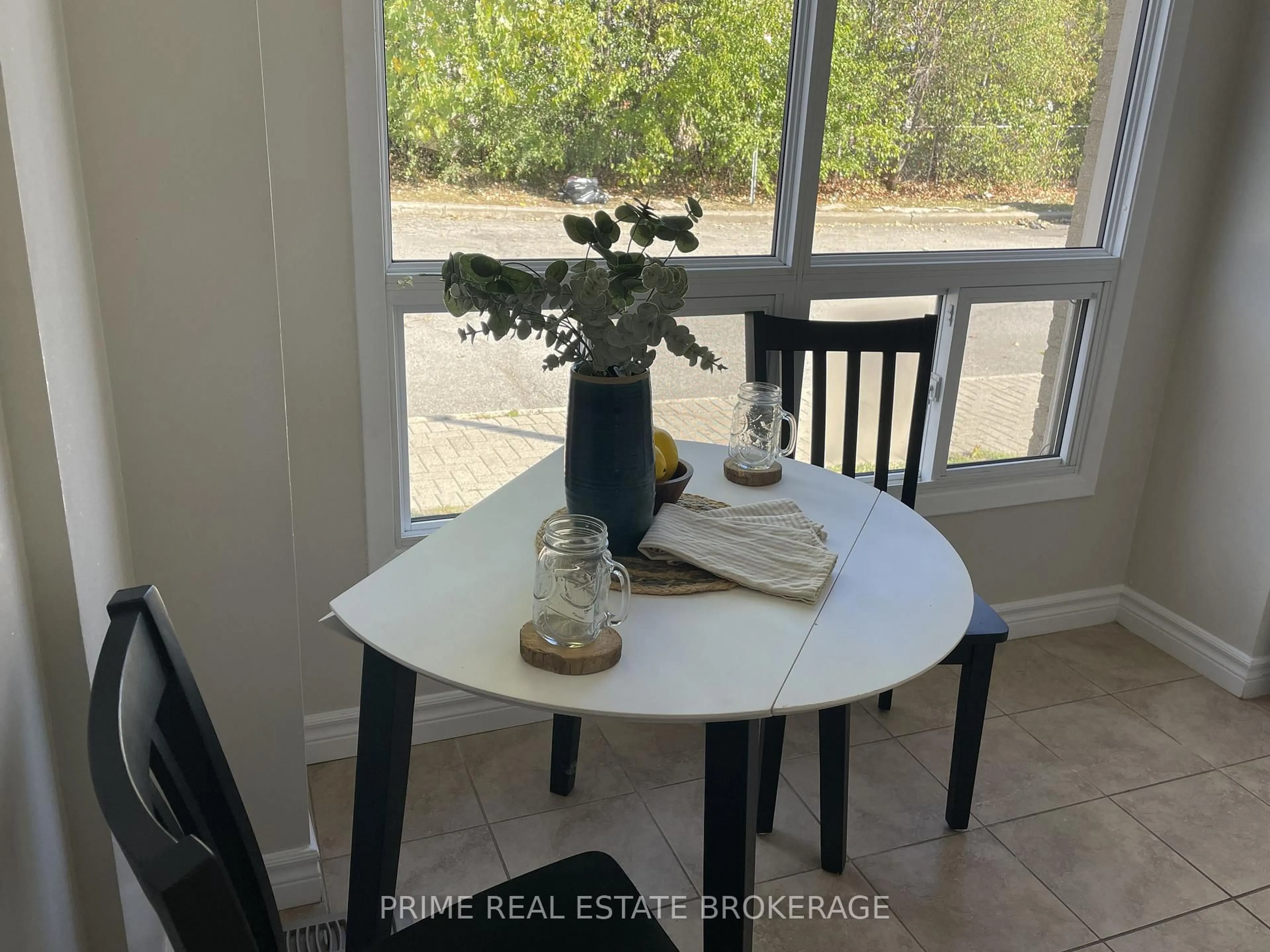 Unknown for 35 Waterman Ave #58, London South Ontario N6C 5T8