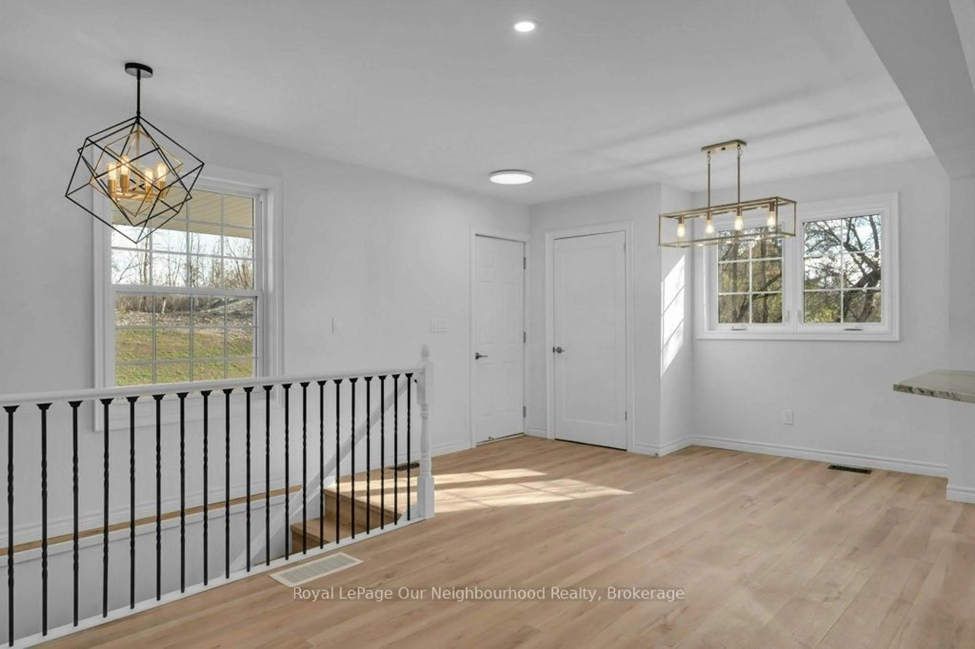 Indoor entryway for 6682 Wheeler St, Tamworth Ontario K0K 3G0