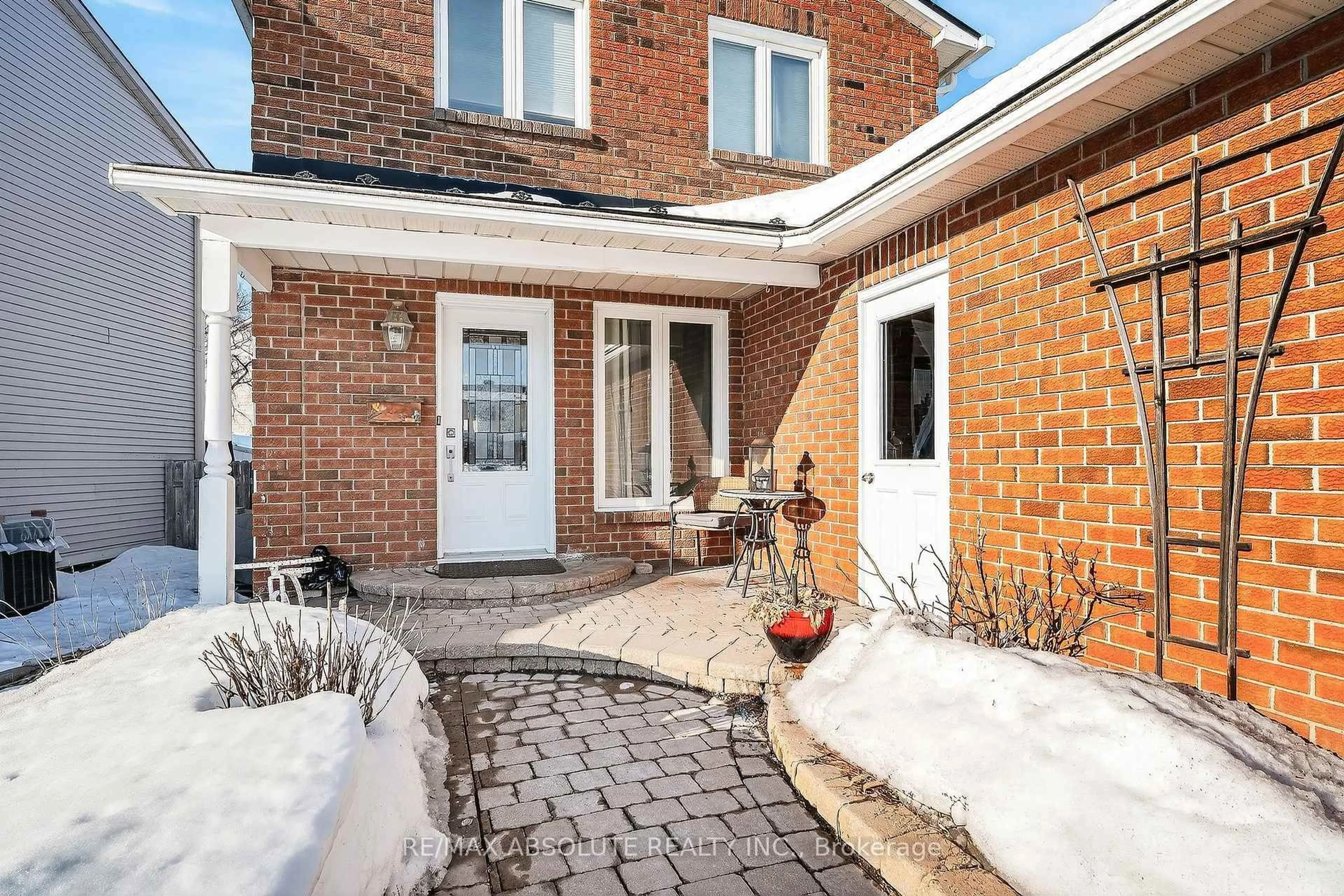 Home with brick exterior material, street for 1475 Deavy Way, Ottawa Ontario K1E 2W7