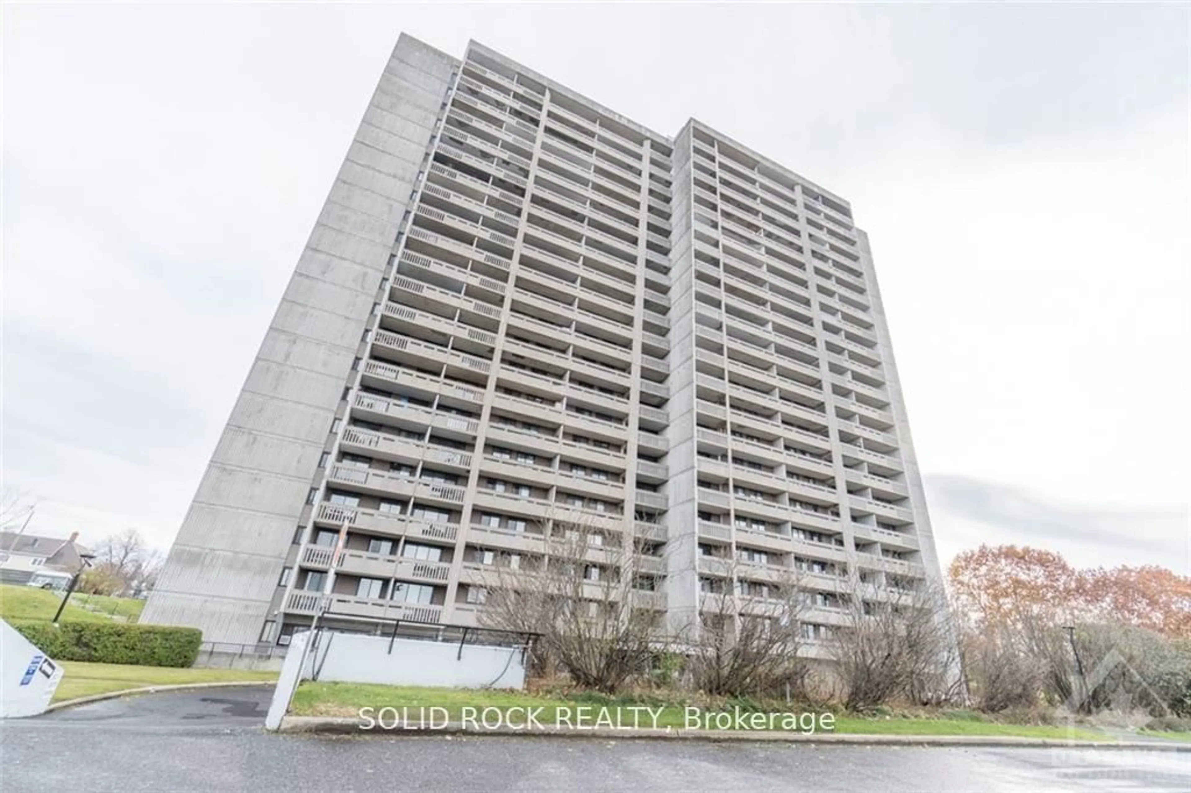 Unknown for 415 Greenview Ave #309, Ottawa Ontario K2B 8G5