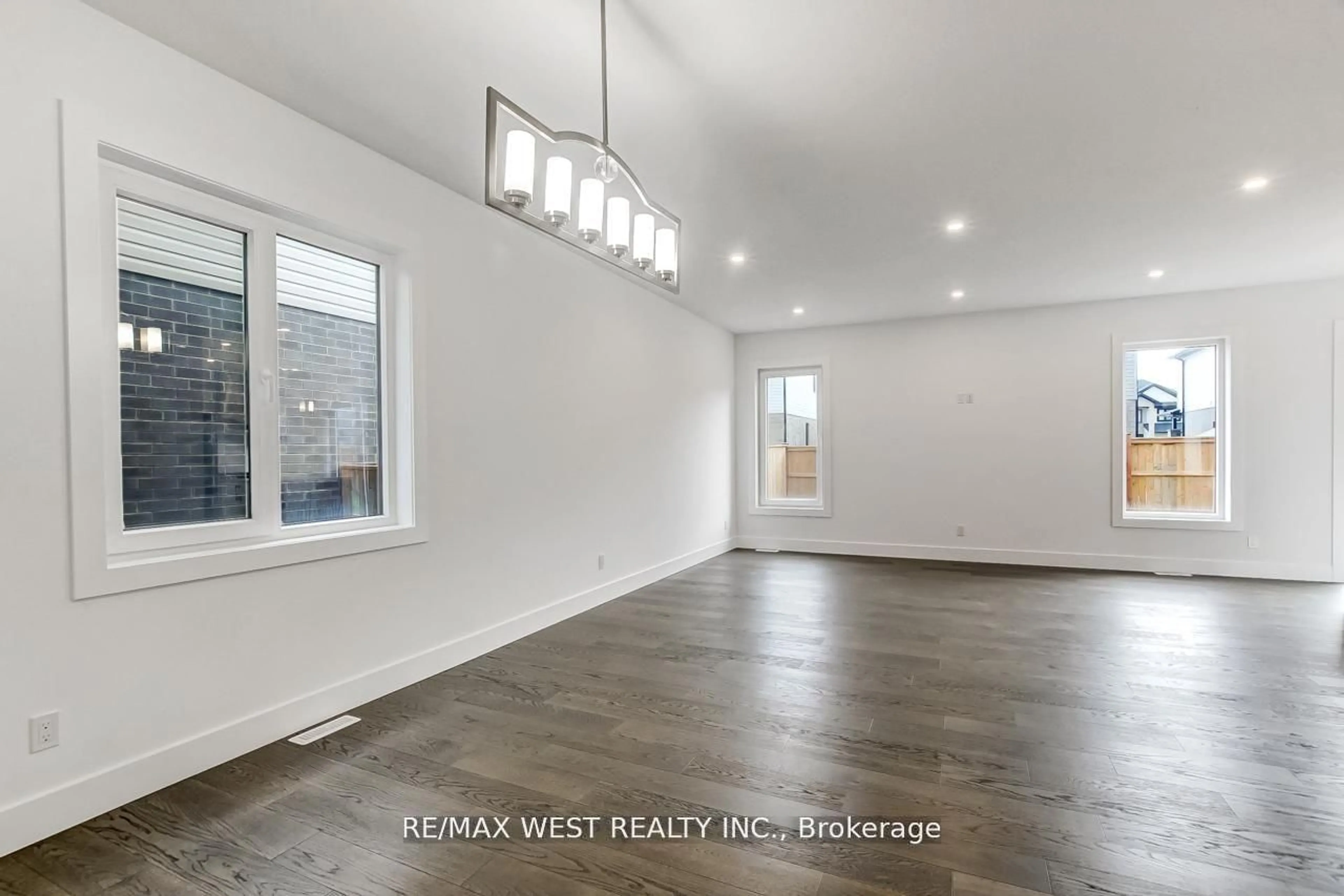 A pic of a room for 92 Poole Cres, Middlesex Centre Ontario N0L 1R0