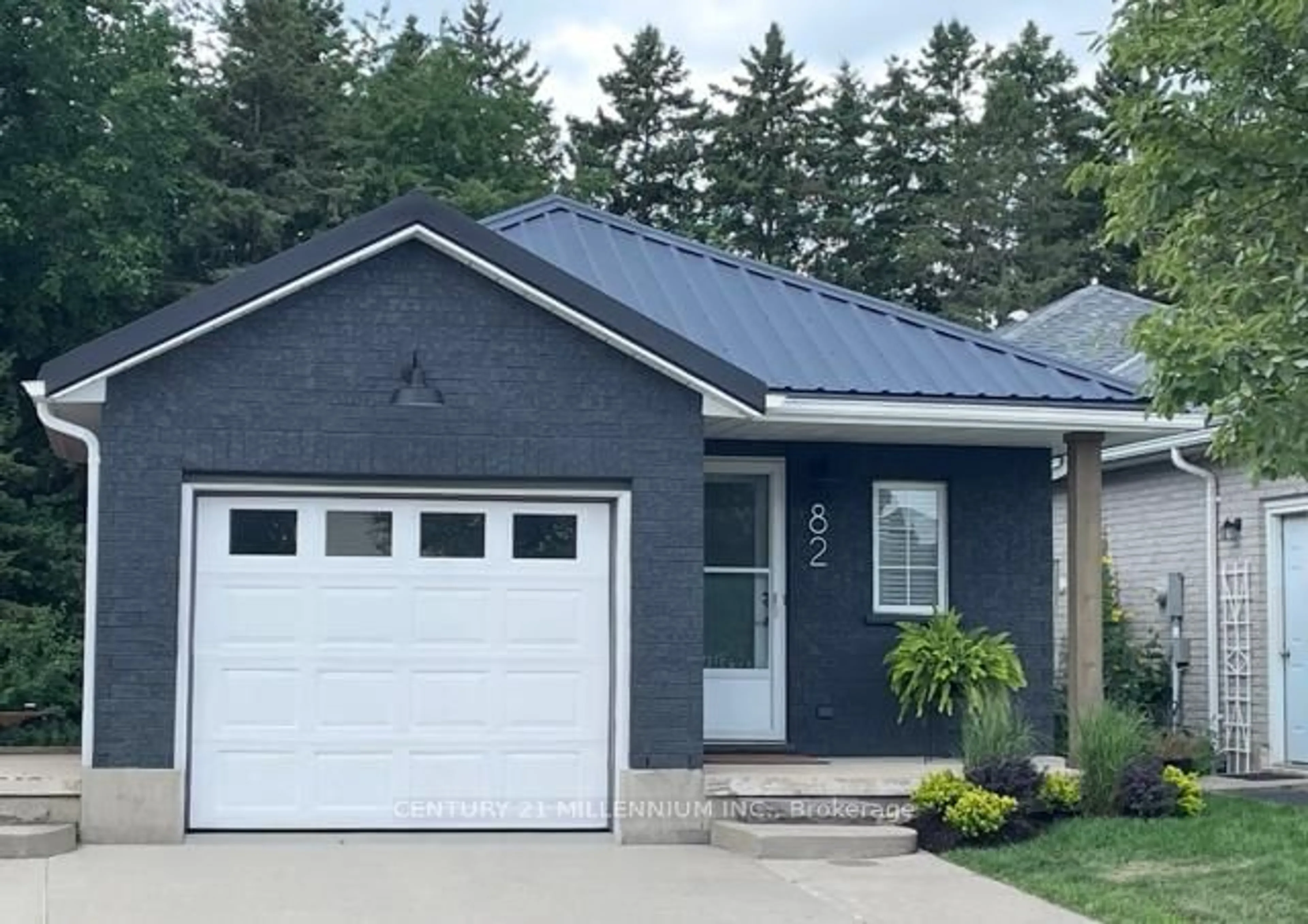 Home with vinyl exterior material, street for 82 Orchid Cres, Kitchener Ontario N2E 3N4