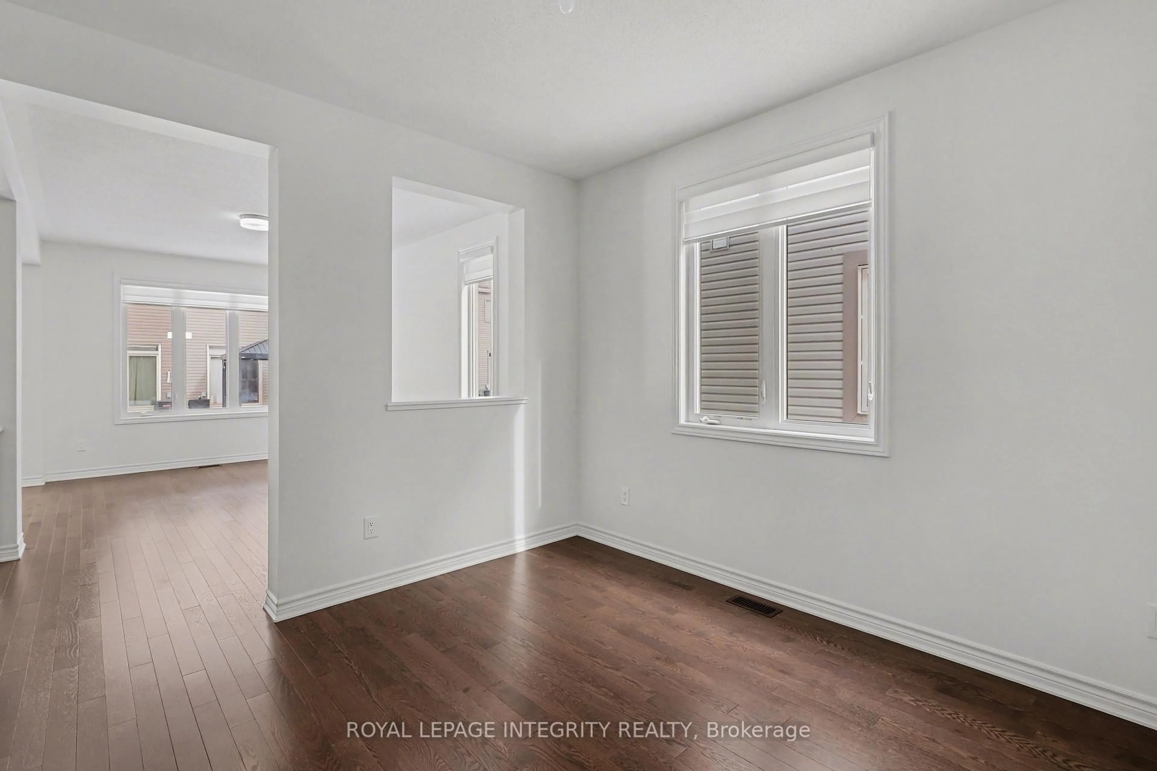 A pic of a room for 105 Mesa Dr, Ottawa Ontario K2J 6W1