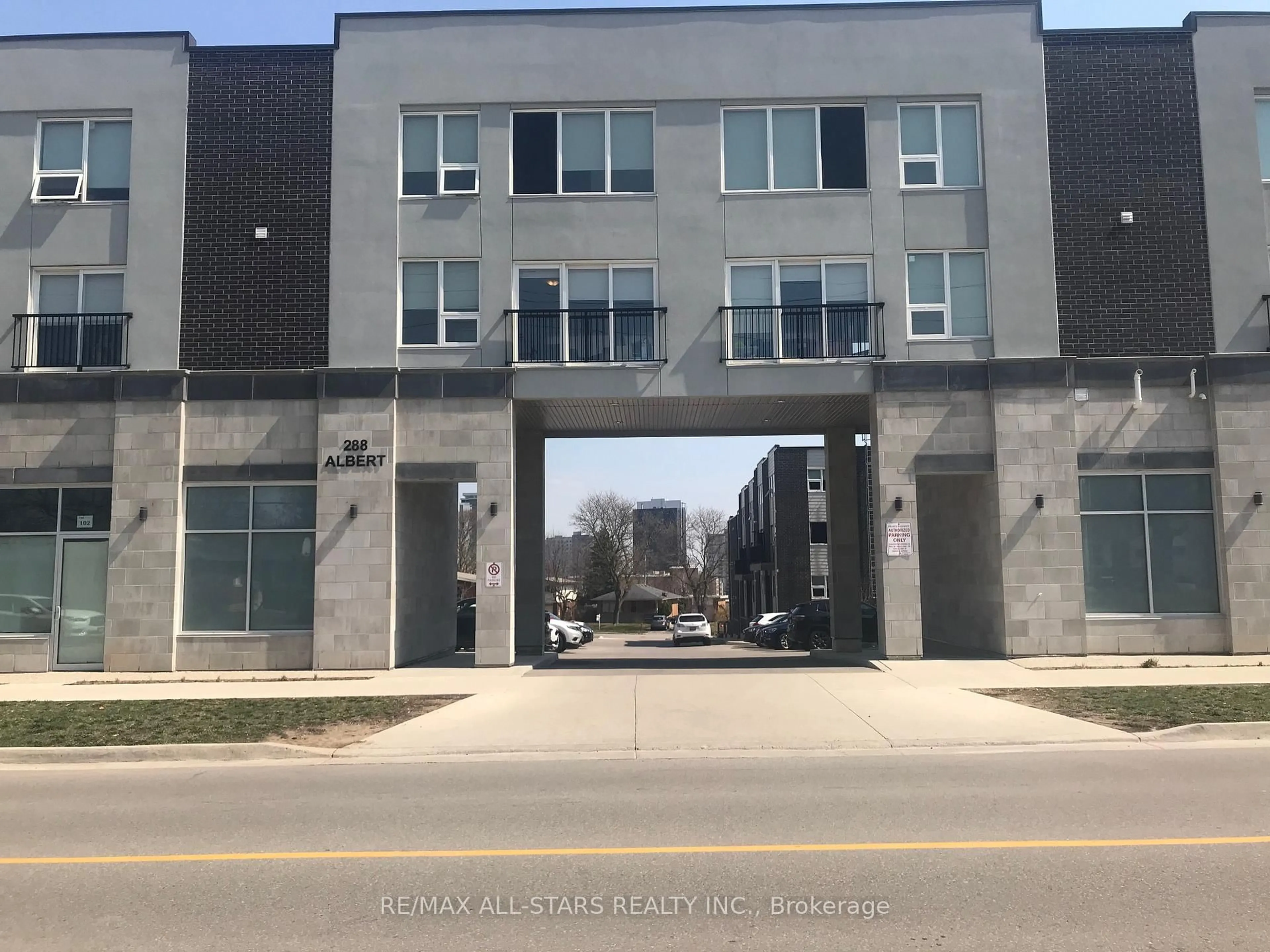 Unknown for 338 Albert St #219, Waterloo Ontario N2L 3T8