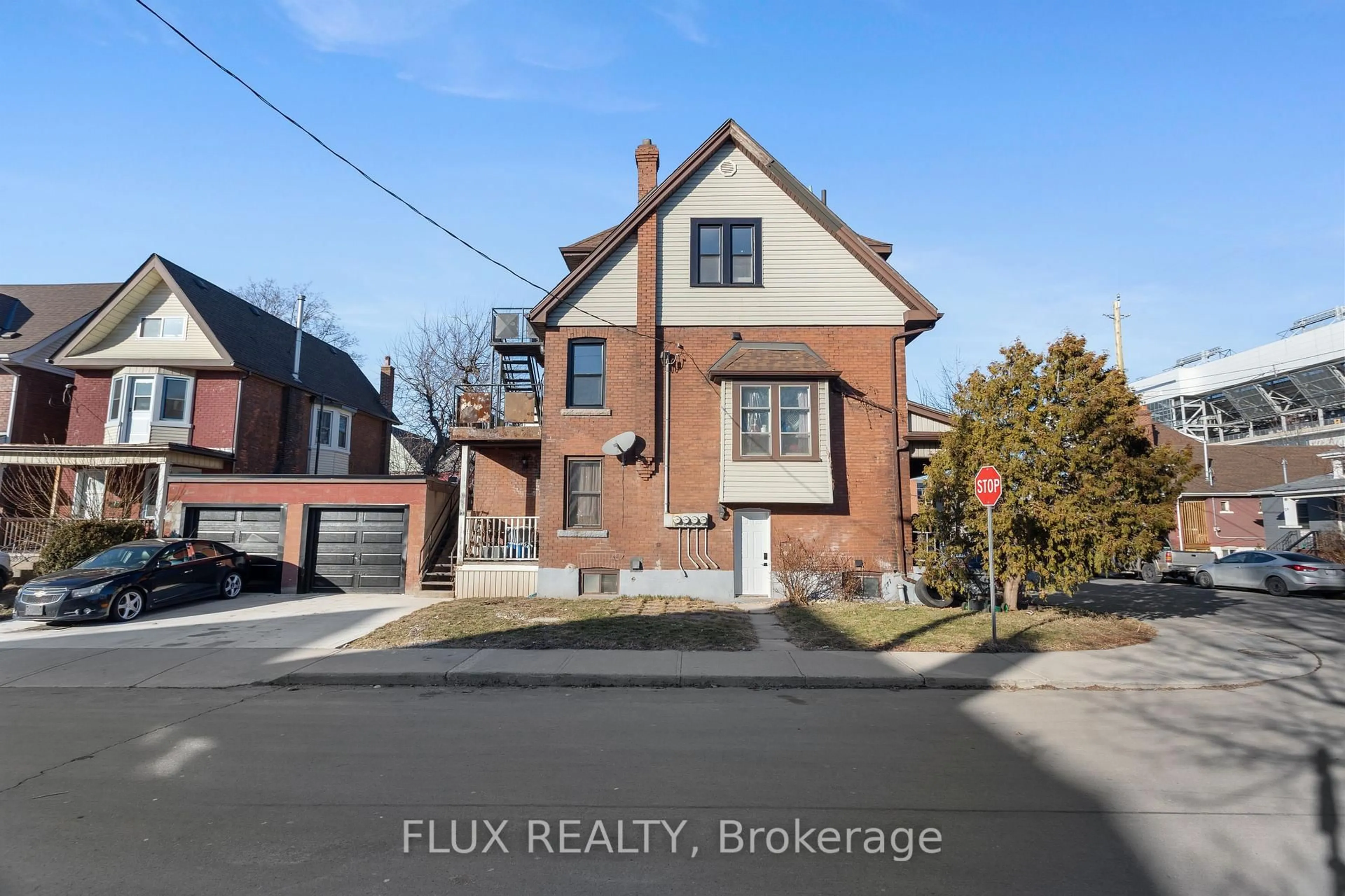 Home with brick exterior material, street for 19 Lottridge St, Hamilton Ontario L8L 6T7