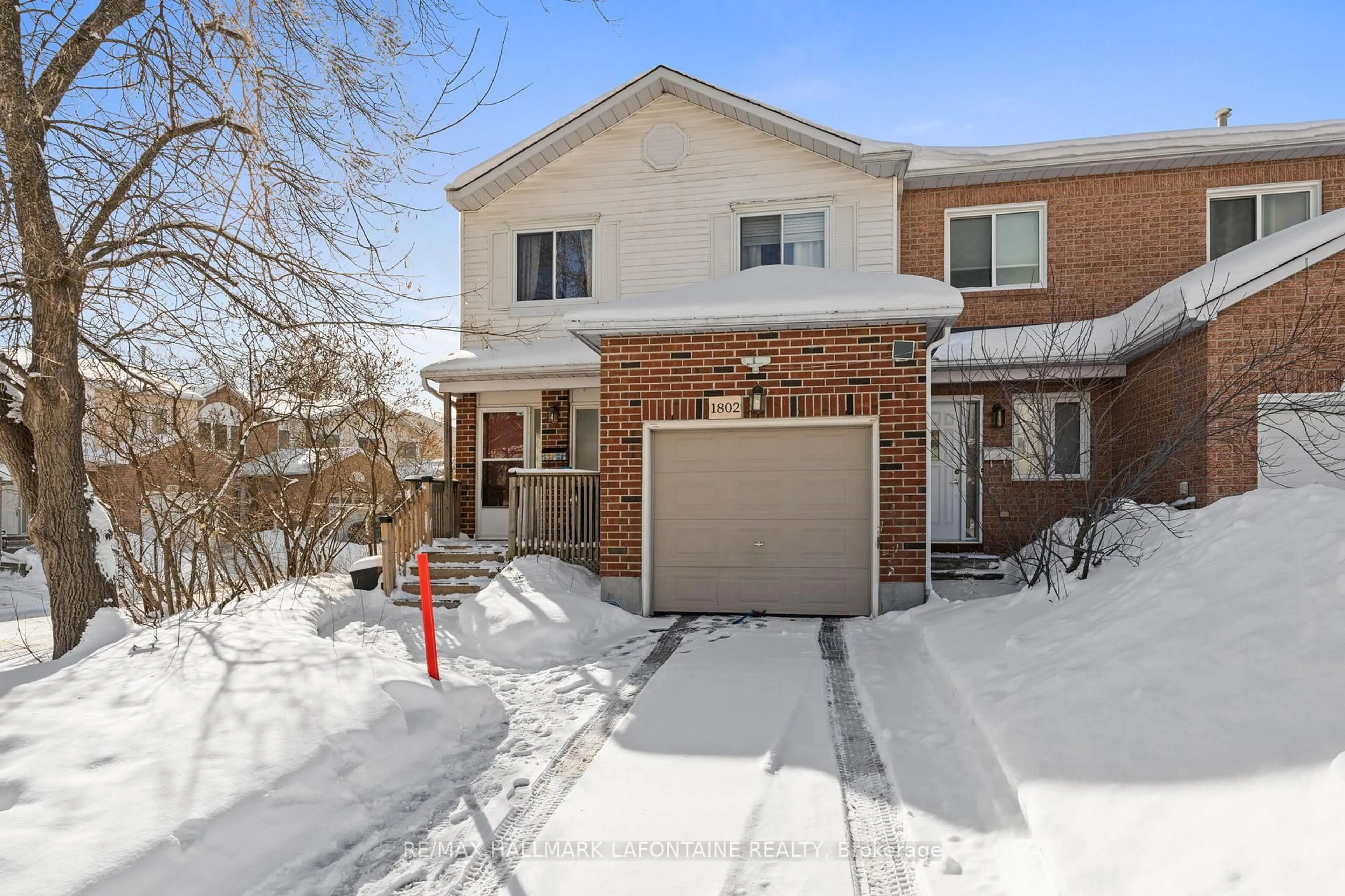 Home with brick exterior material, street for 1802 Turnberry Rd, Orleans Ontario K1E 3V1