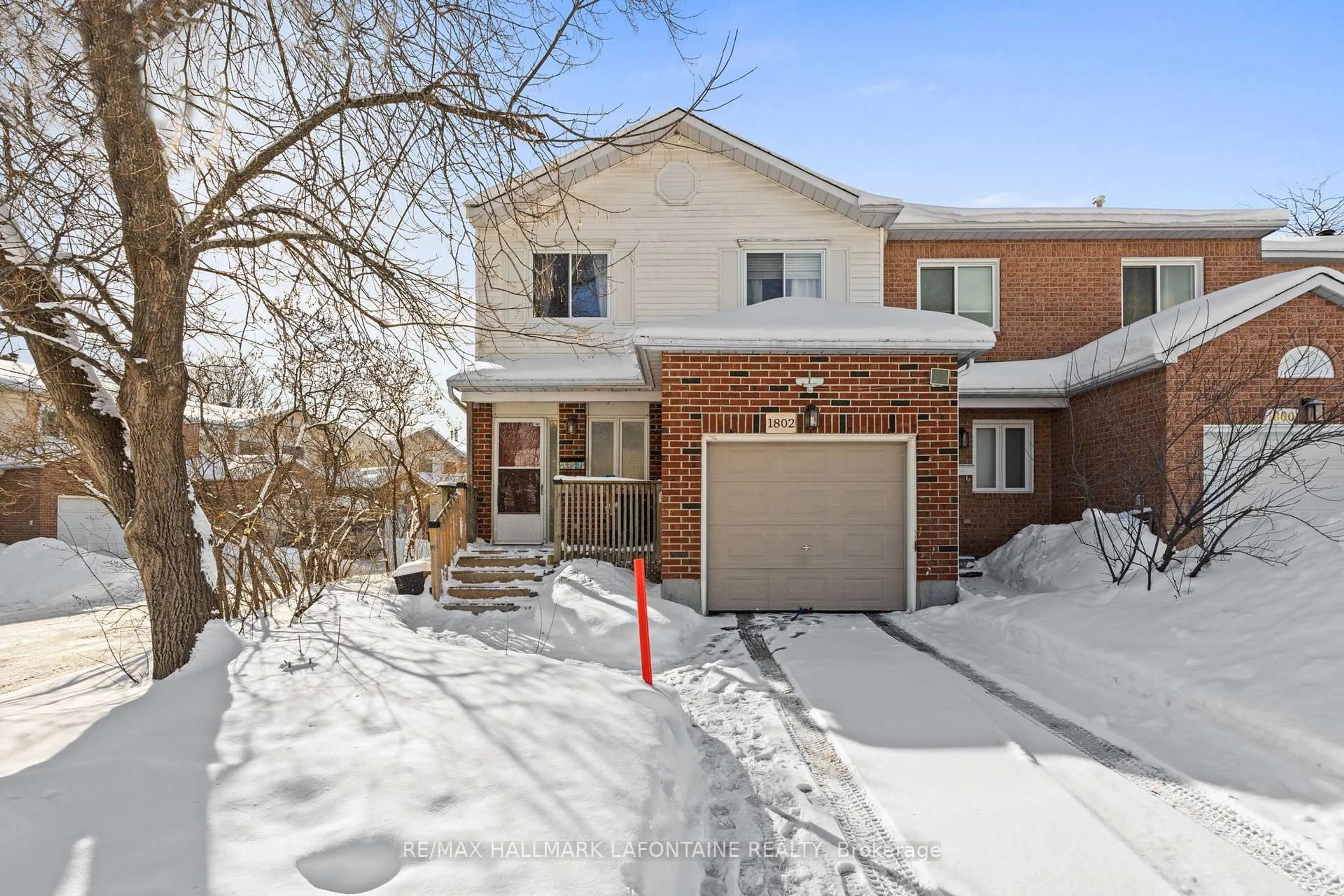 Home with brick exterior material, street for 1802 Turnberry Rd, Orleans Ontario K1E 3V1