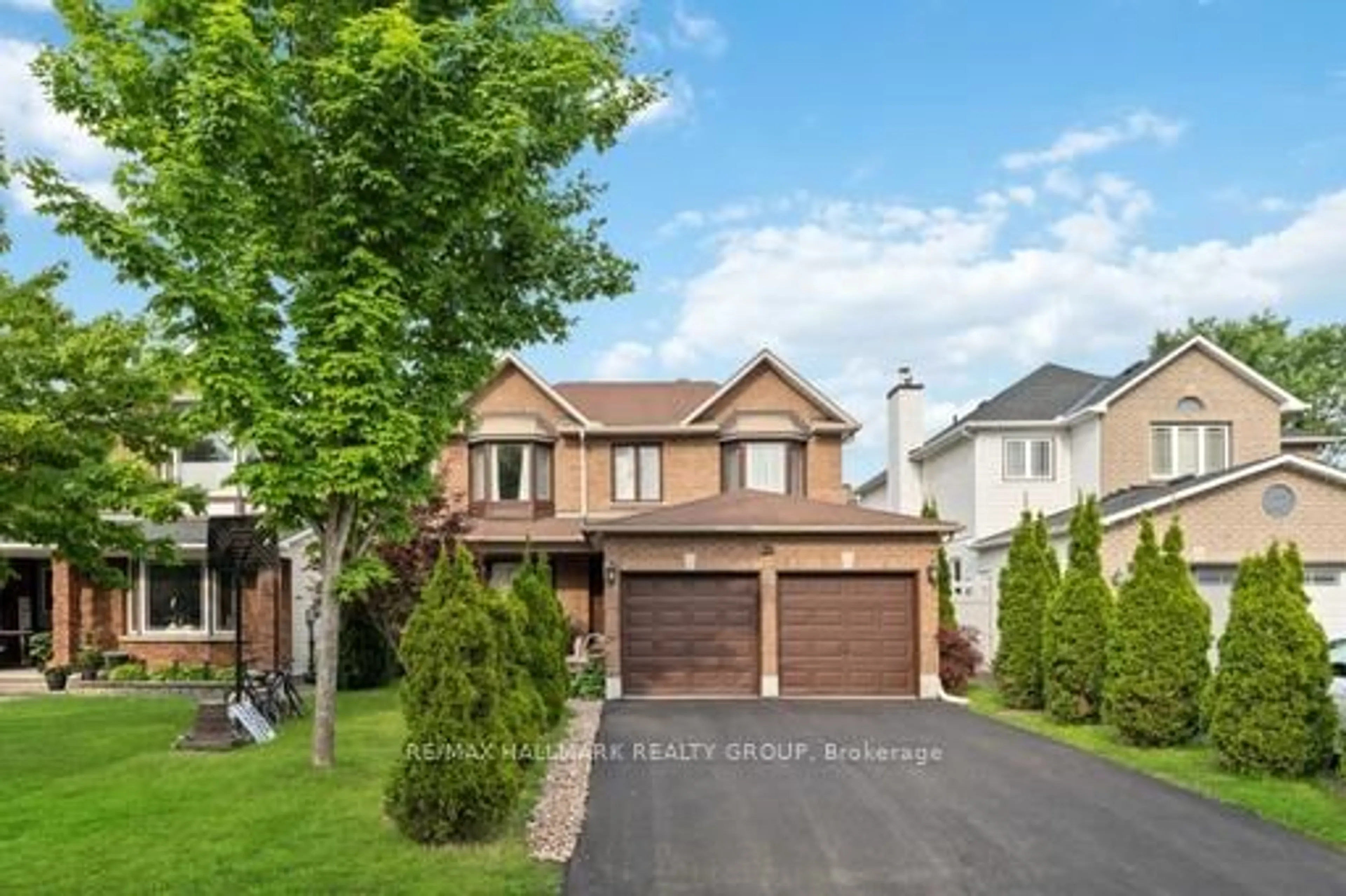 Home with brick exterior material, street for 160 SAI Cres, Ottawa Ontario K1G 5P2