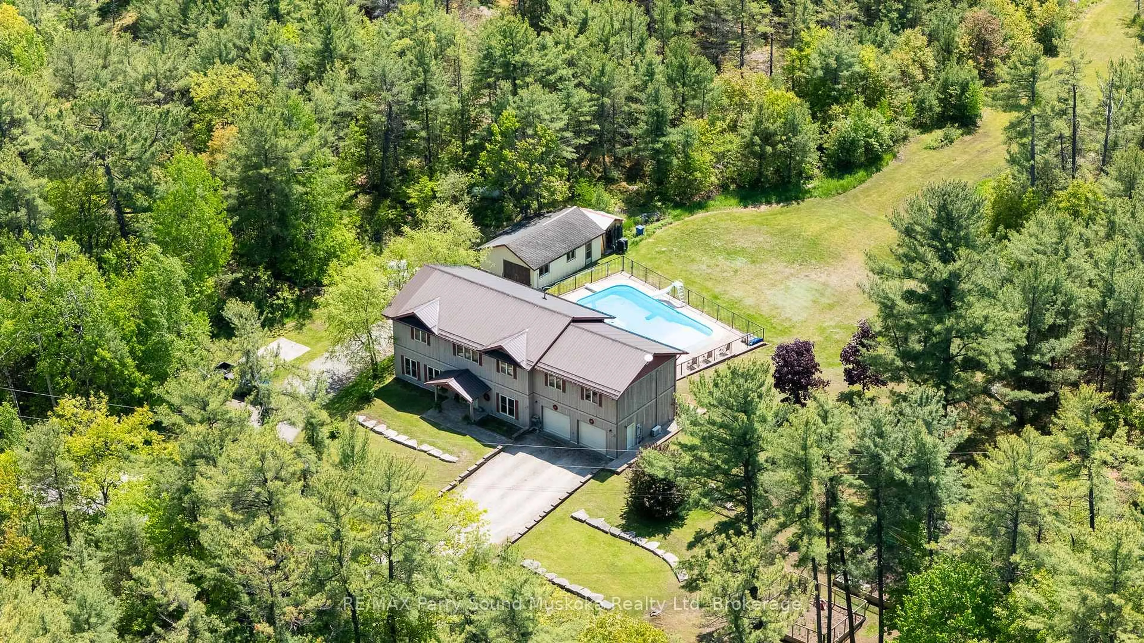 A pic from outside/outdoor area/front of a property/back of a property/a pic from drone, unknown for 217 South Shore Rd, The Archipelago Ontario P0G 1K0