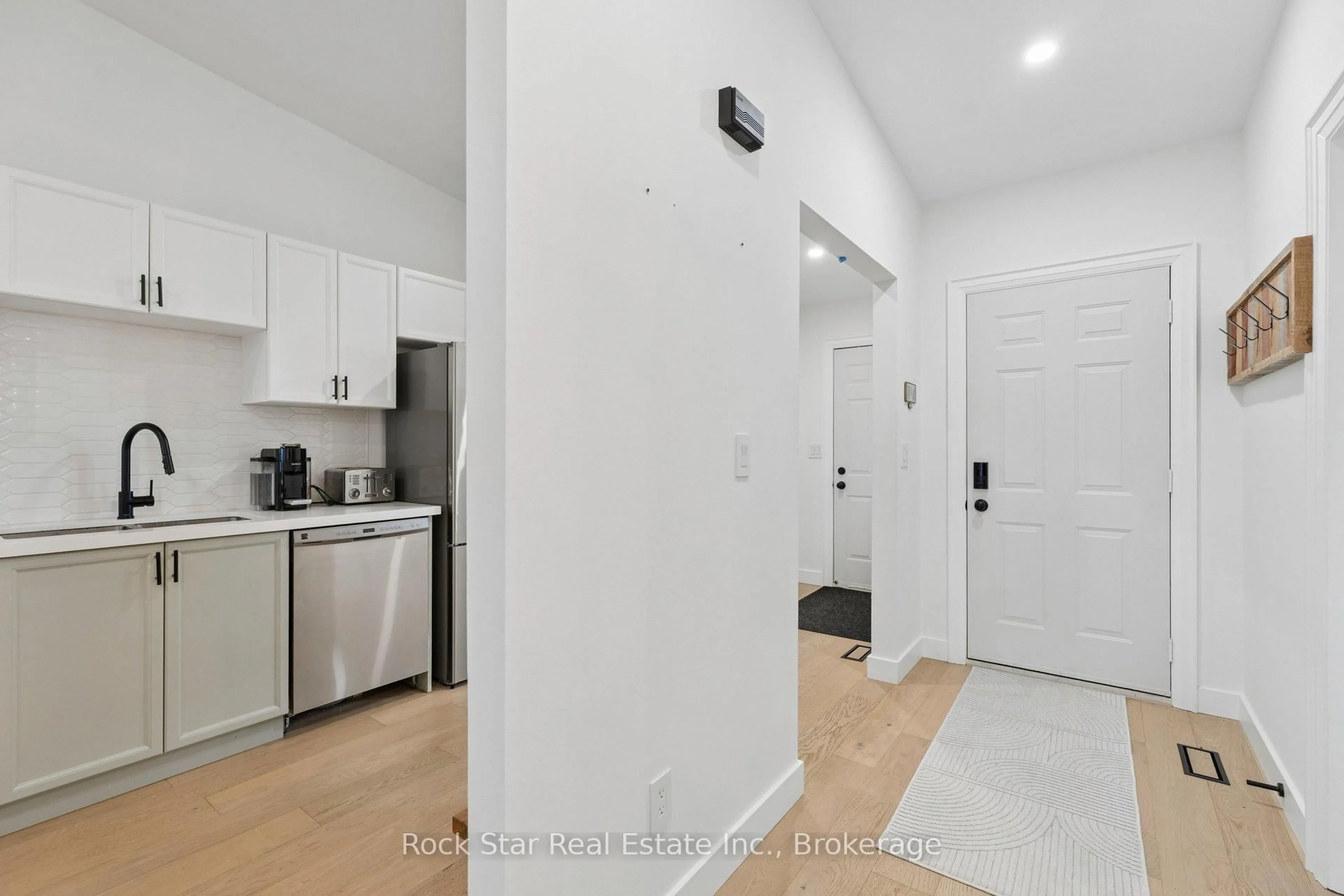 Unknown for 4467 Michael Ave, Lincoln Ontario L3J 0E2