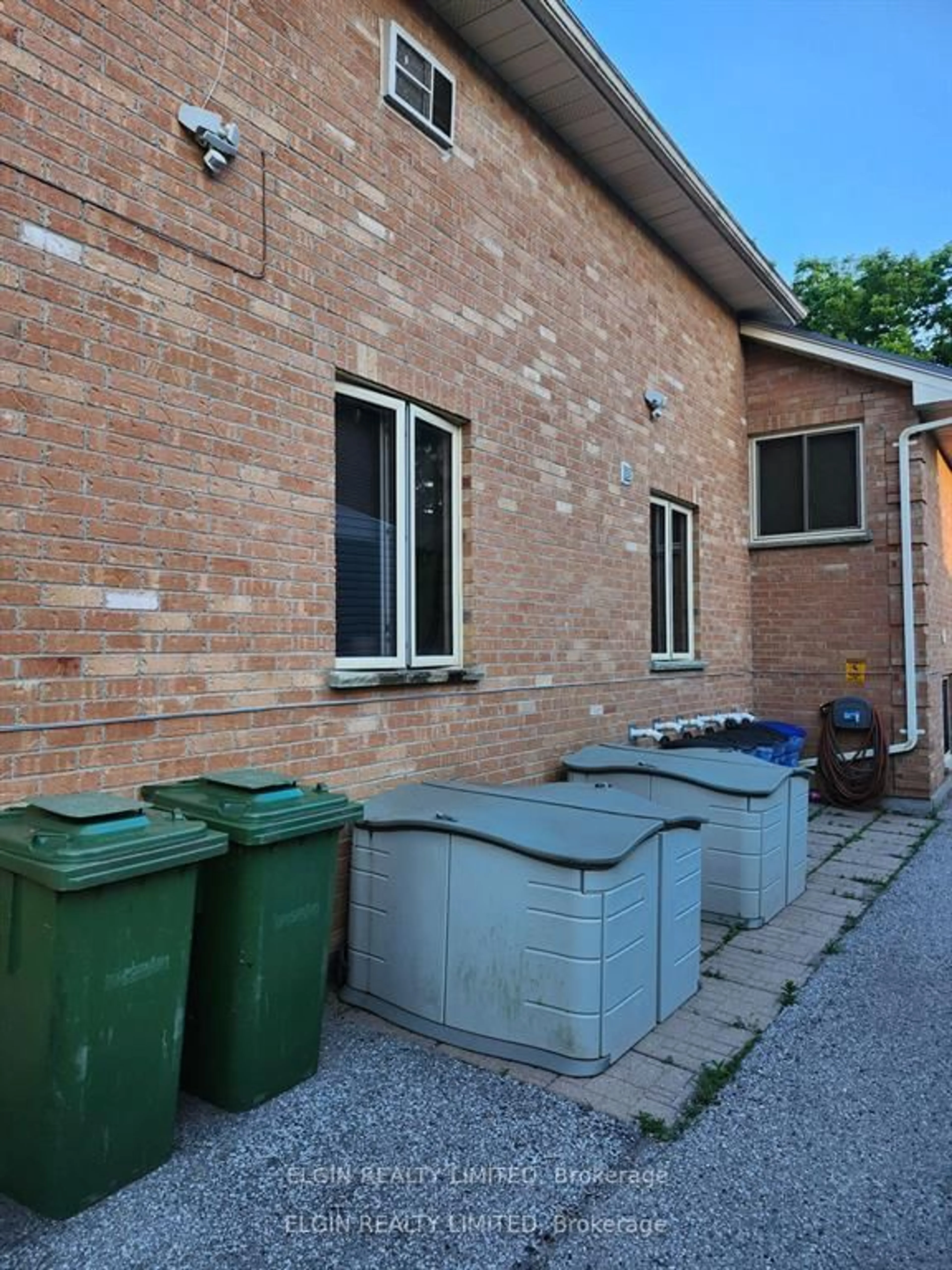 Unknown for 62 Talbot St, St. Thomas Ontario N5P 1A4