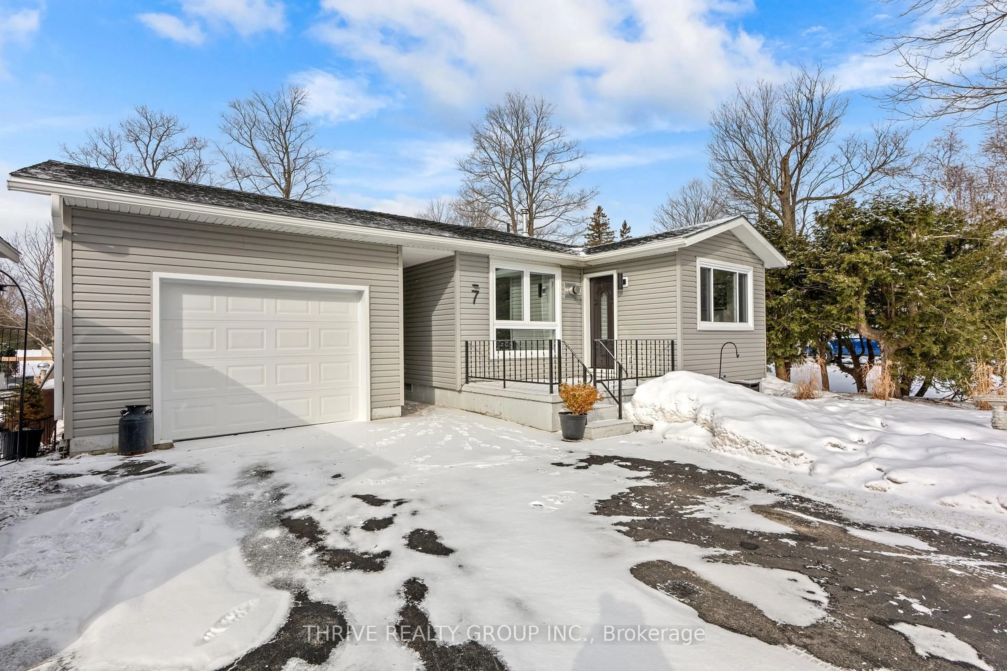 Unknown for 7 Salkeld St, Goderich Ontario N7A 3X8