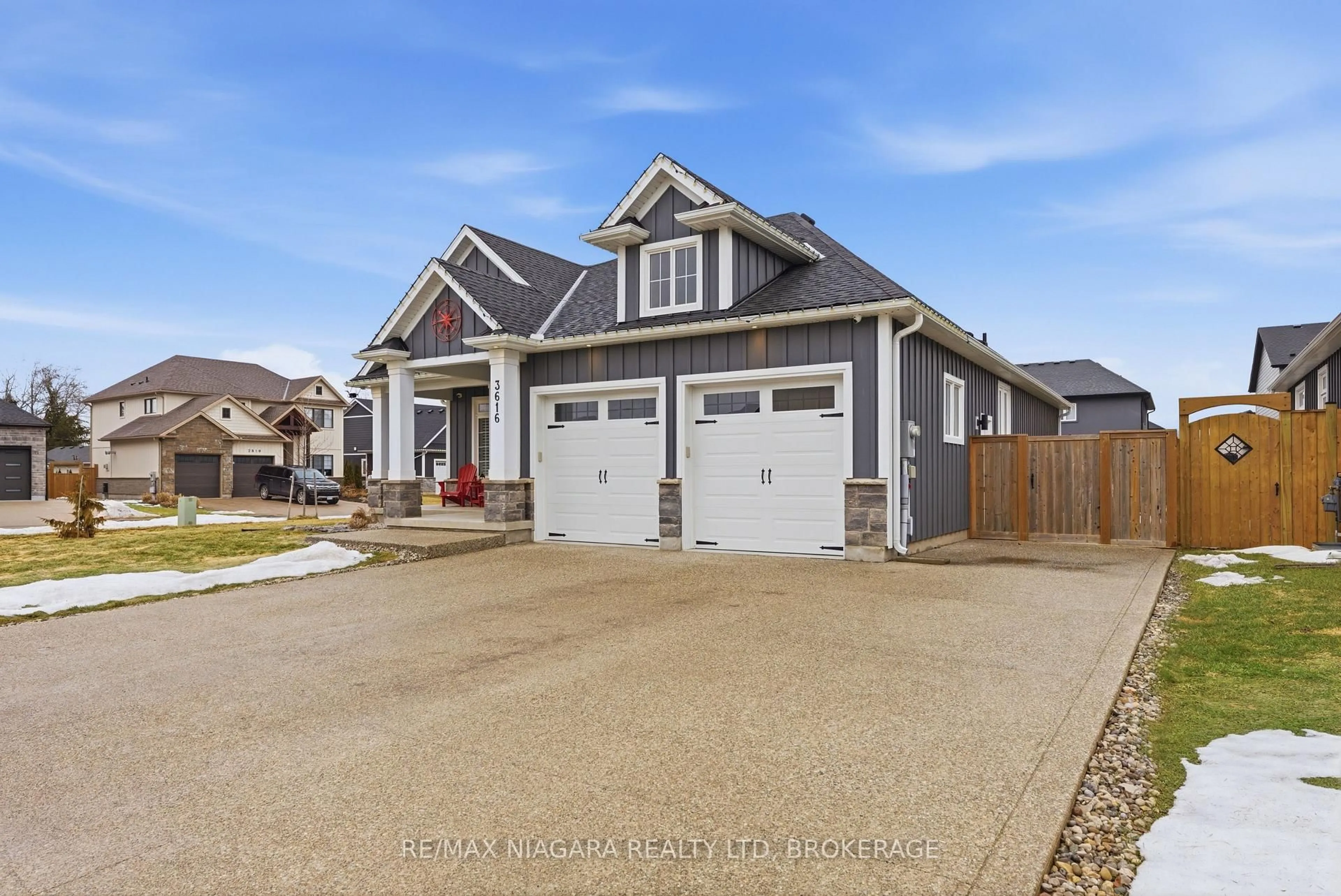 Home with vinyl exterior material, street for 3616 Canfield Cres, Fort Erie Ontario L0S 1S0