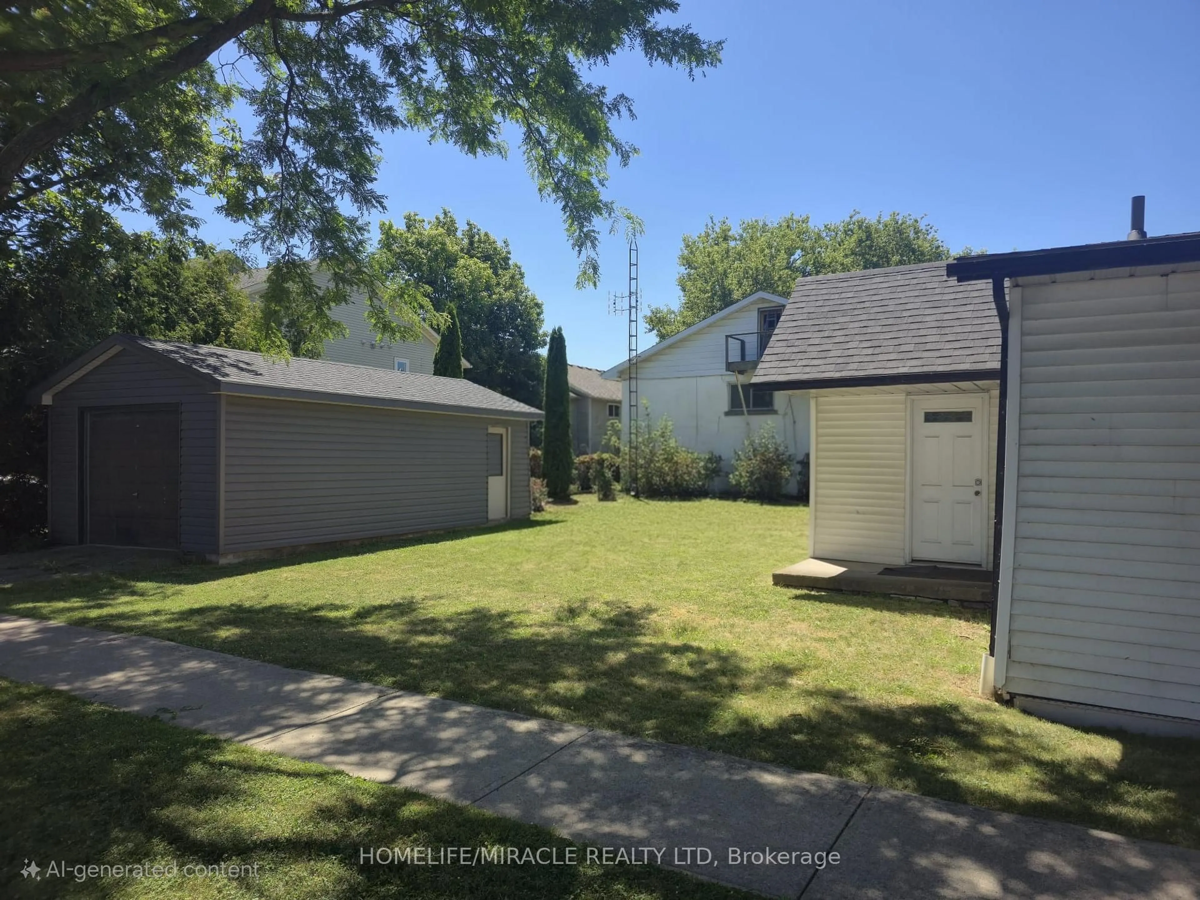 A pic from outside/outdoor area/front of a property/back of a property/a pic from drone, street for 82 Teal Ave, Hamilton Ontario L8E 3B2