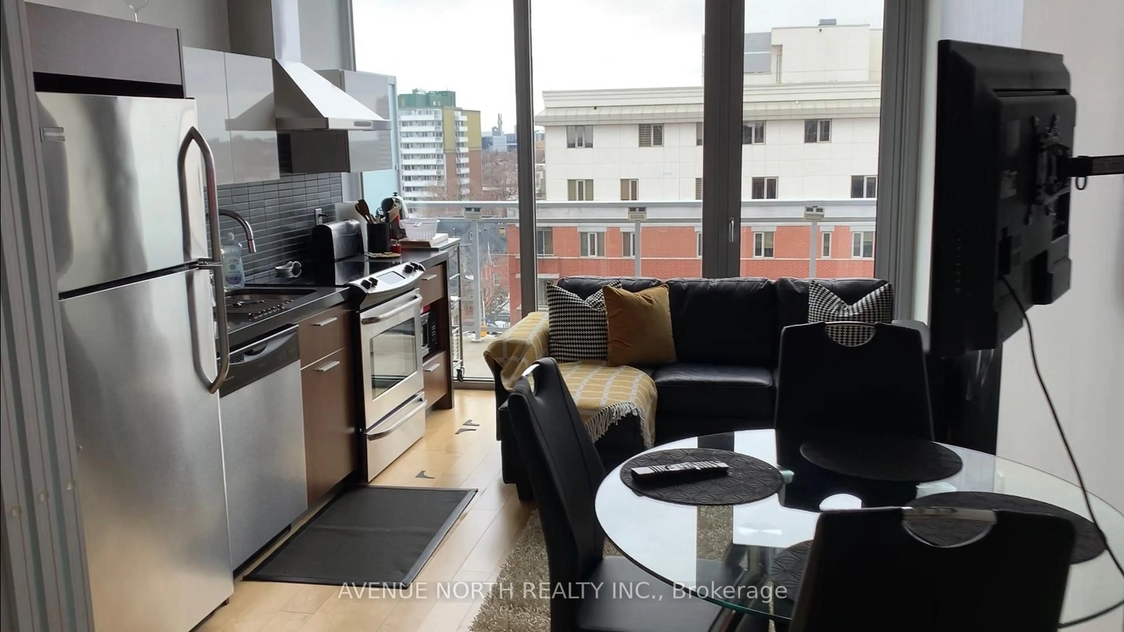 Open concept kitchen, unknown for 340 MCLEOD St #938, Ottawa Ontario K2P 1A9